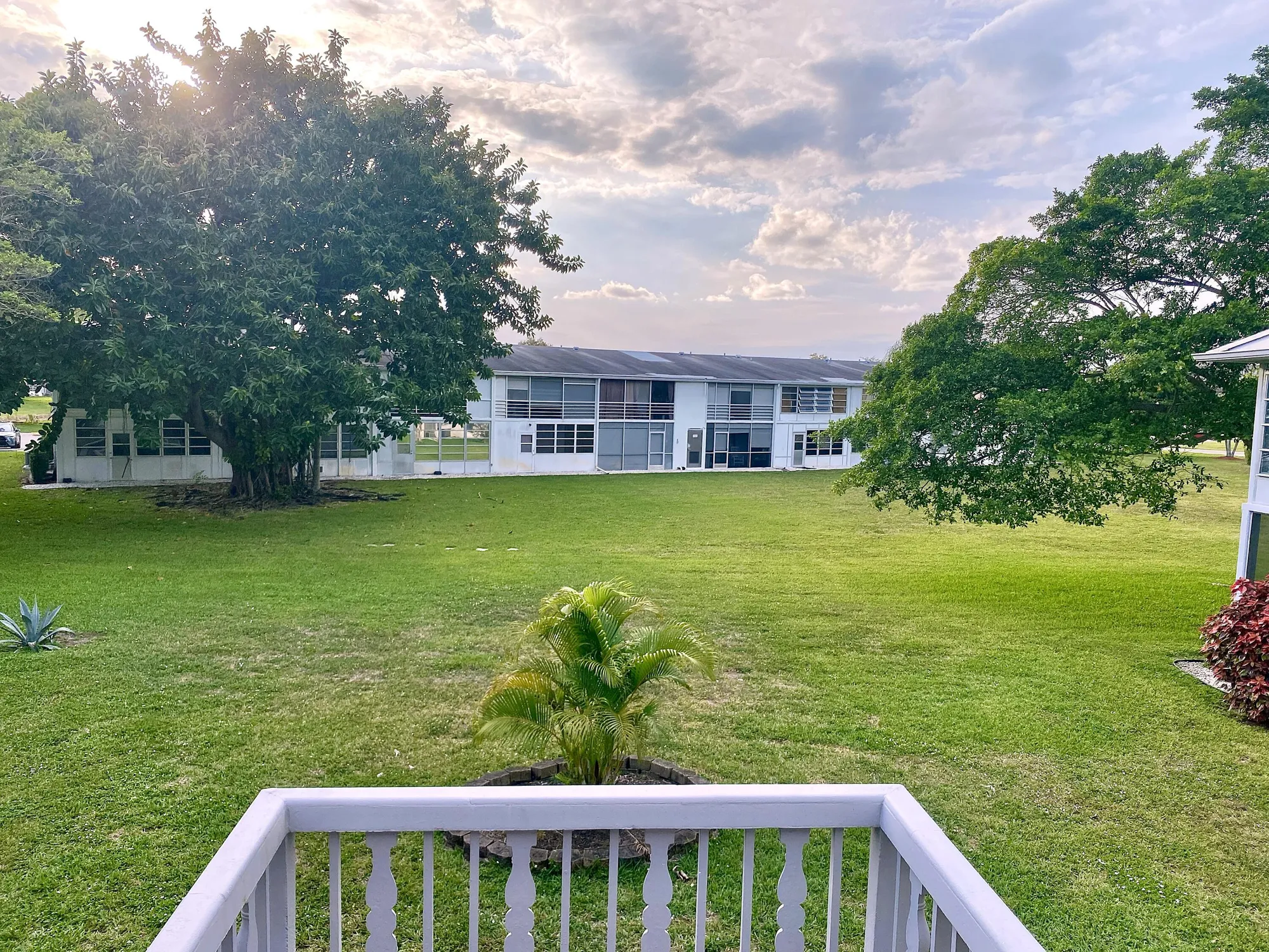 Property Slideshow image 25 of 56 | 202 oakridge m, Deerfield Beach, FL, 33442