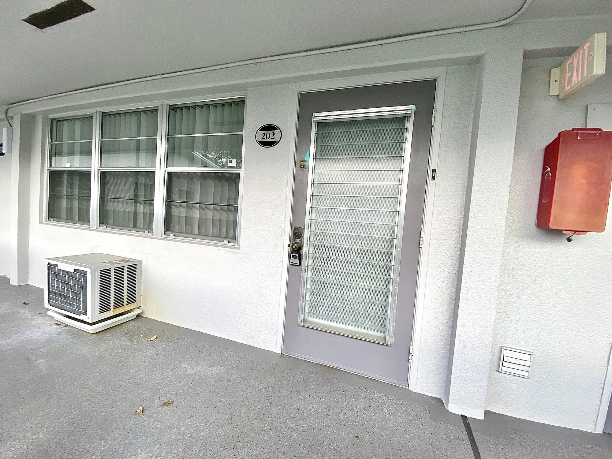 Property Slideshow image 24 of 56 | 202 oakridge m, Deerfield Beach, FL, 33442