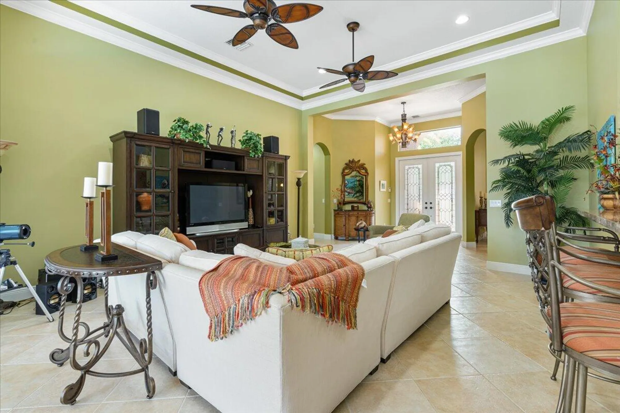 Property Slideshow image 14 of 116 | 9925 sw nuova way, Port Saint Lucie, FL, 34986