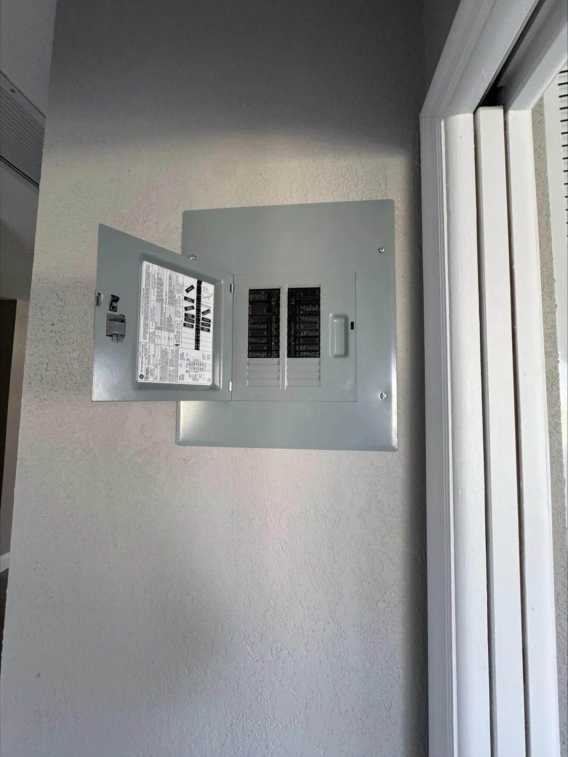 Property Slideshow image 6 of 9 | 2931 crosley dr a, West Palm Beach, FL, 33415