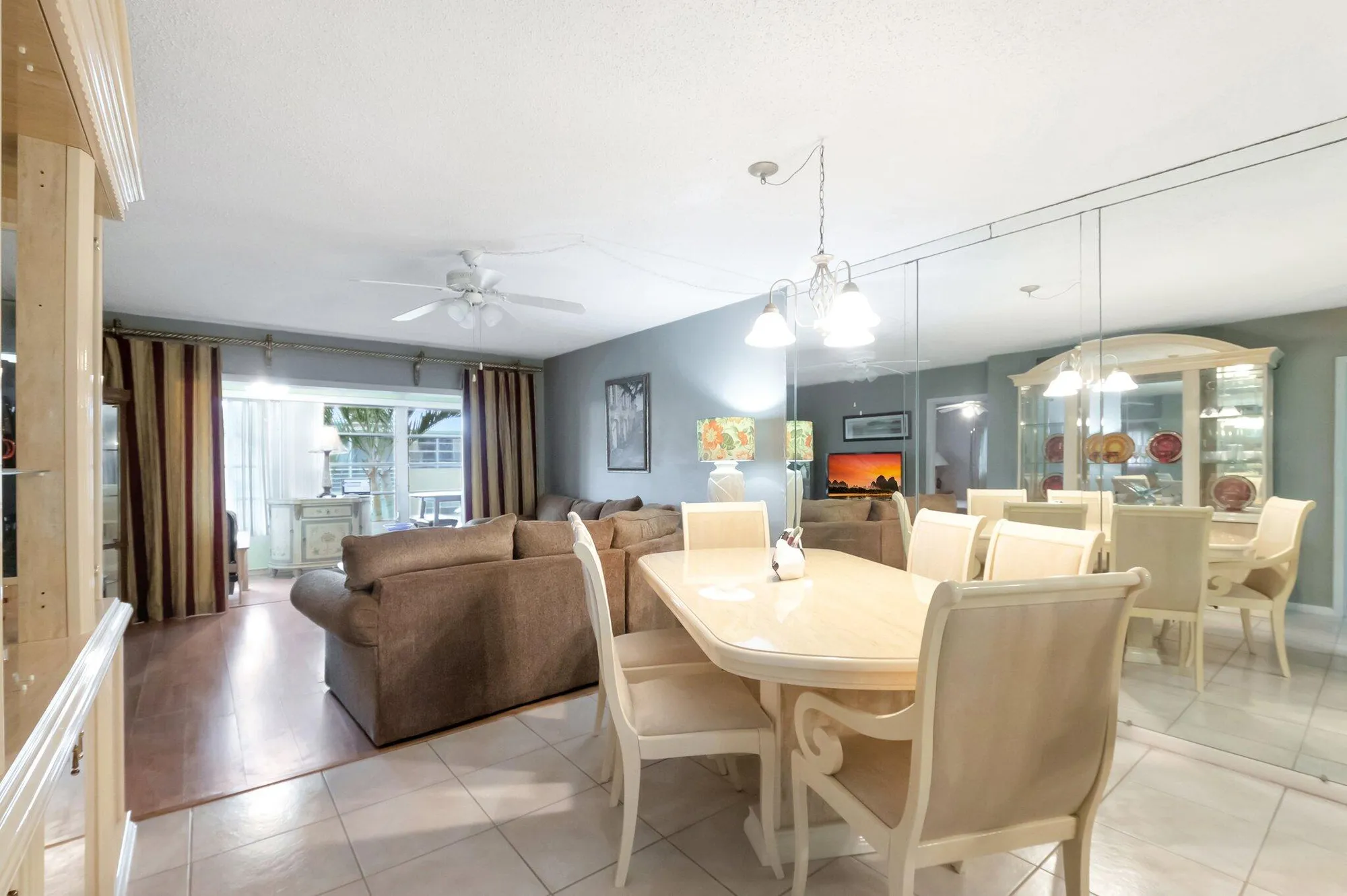 Property Slideshow image 7 of 38 | 1 abbey ln 201, Delray Beach, FL, 33446