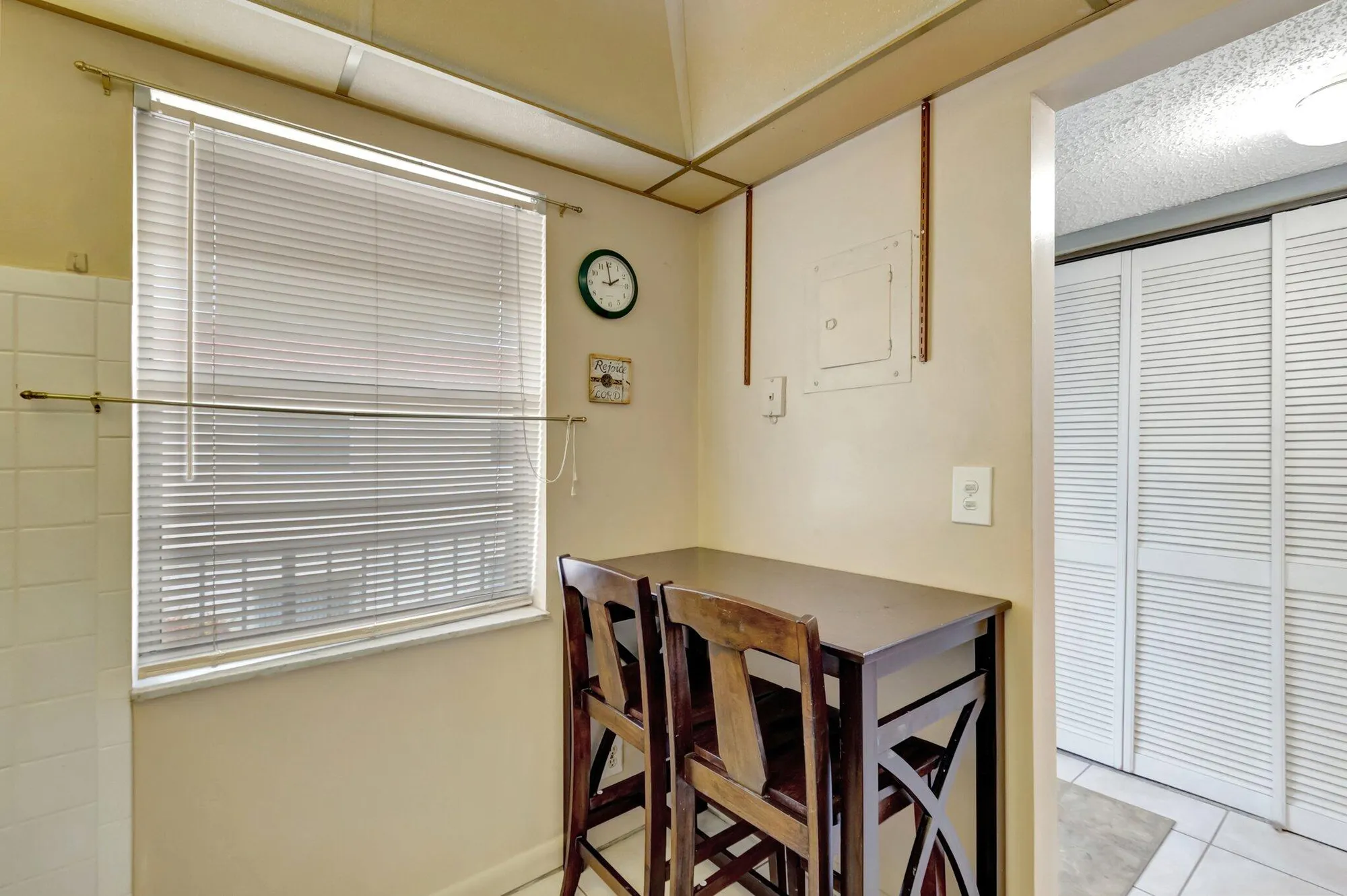Property Slideshow image 14 of 38 | 1 abbey ln 201, Delray Beach, FL, 33446