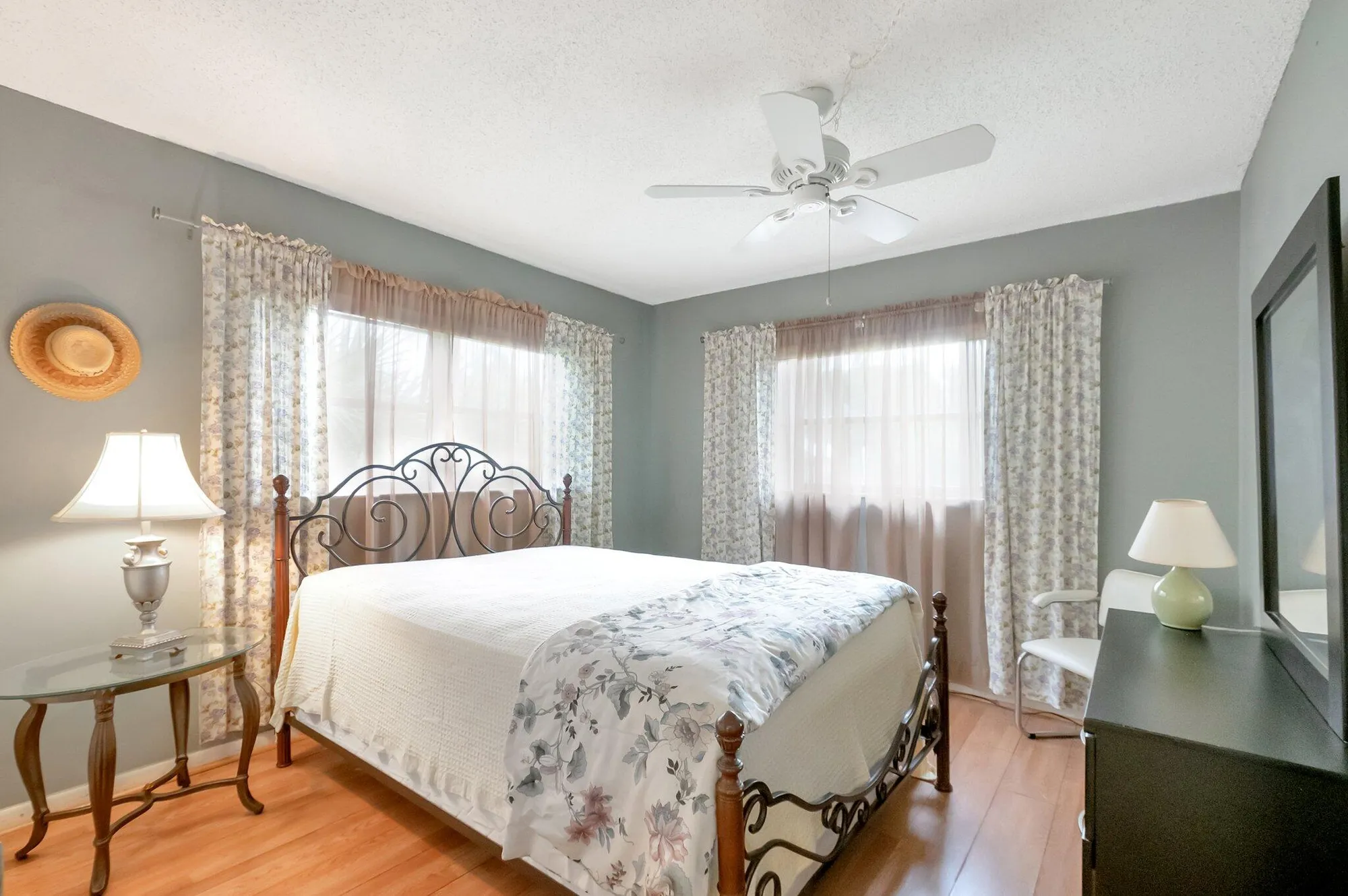 Property Slideshow image 15 of 38 | 1 abbey ln 201, Delray Beach, FL, 33446