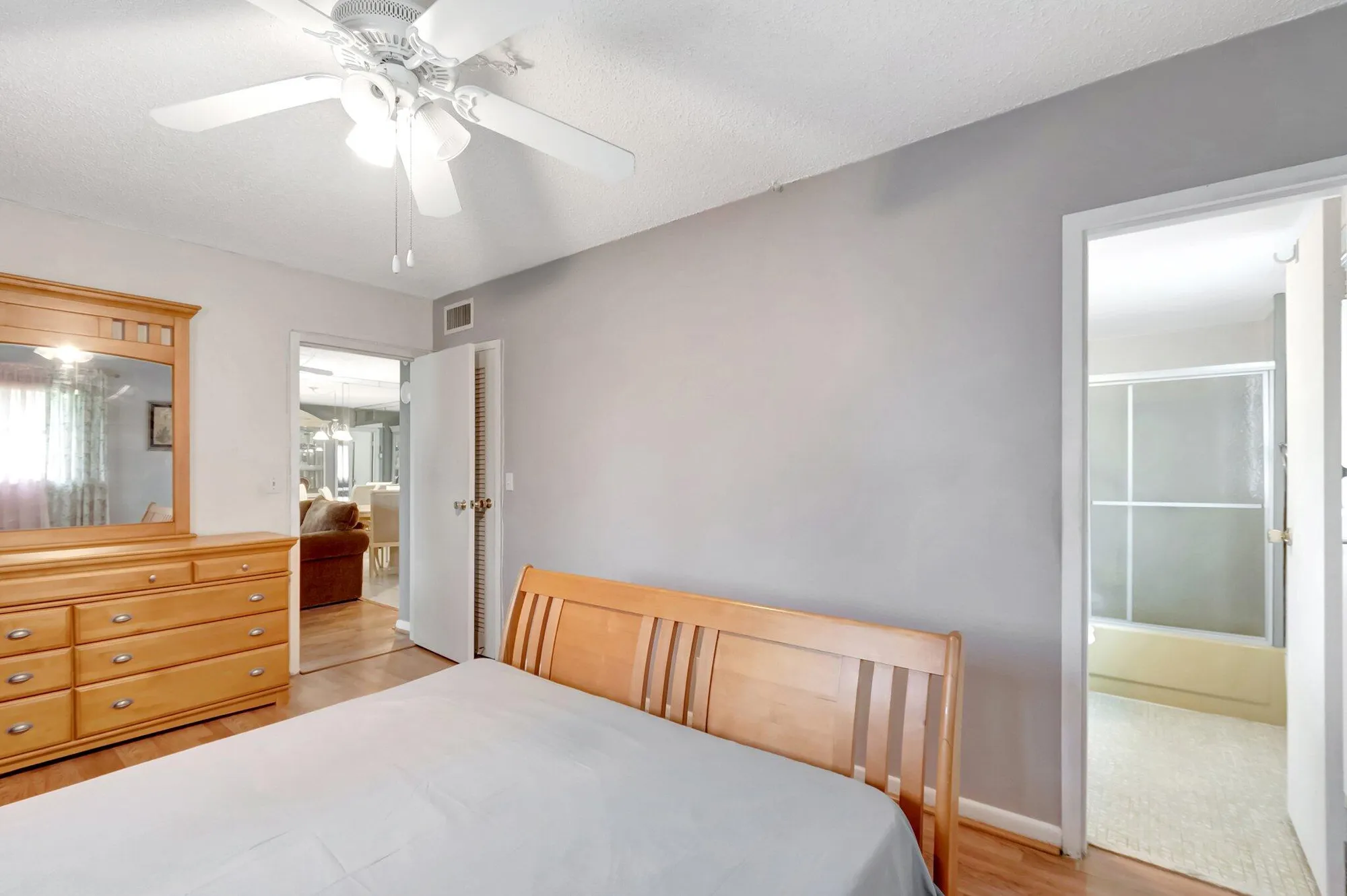 Property Slideshow image 20 of 38 | 1 abbey ln 201, Delray Beach, FL, 33446