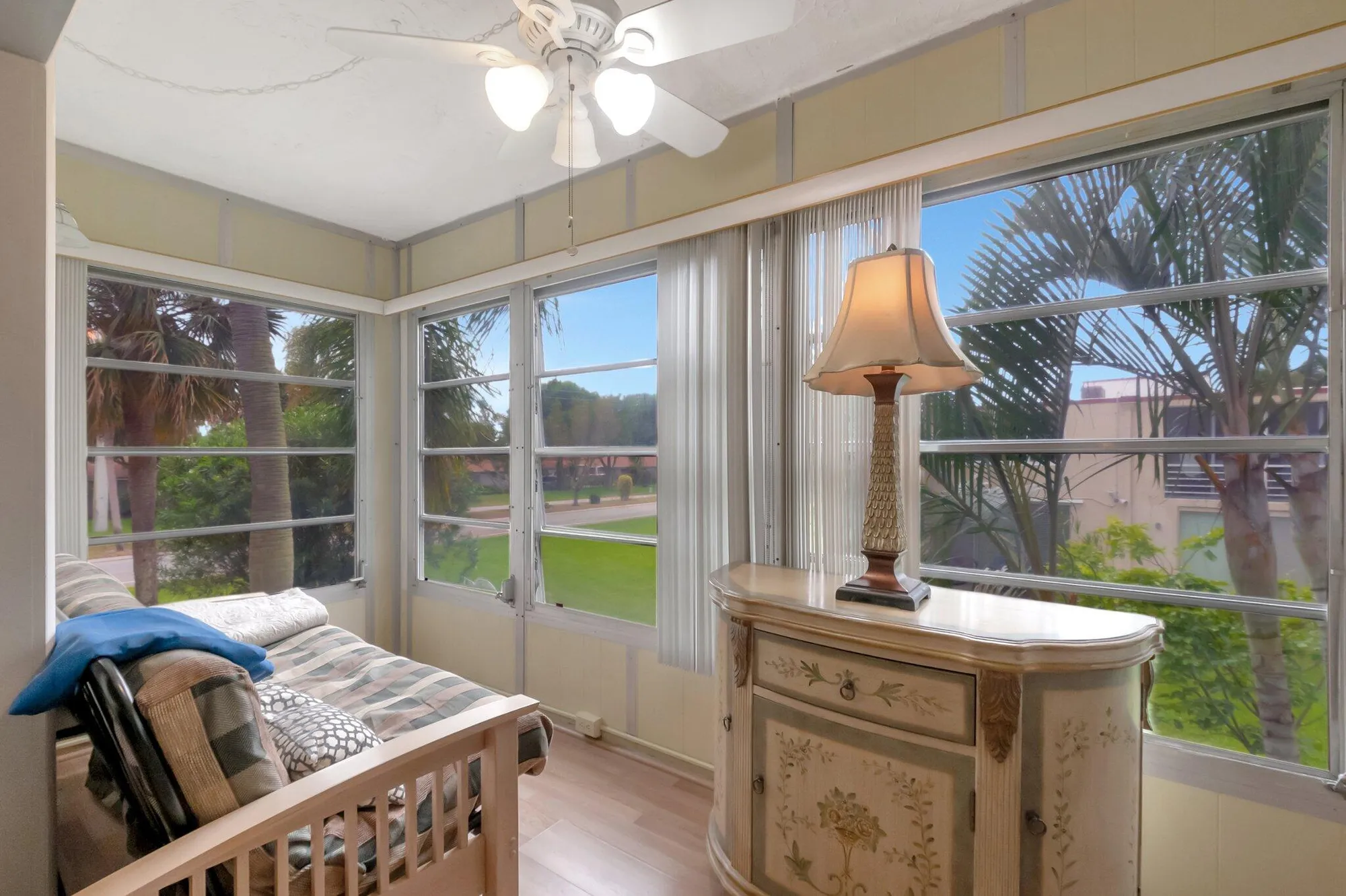 Property Slideshow image 23 of 38 | 1 abbey ln 201, Delray Beach, FL, 33446