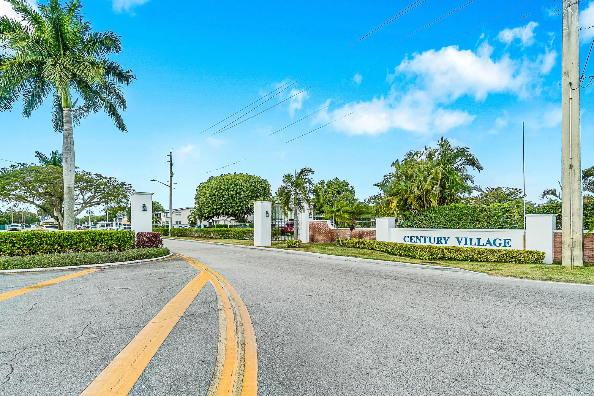 Property Slideshow image 32 of 38 | 231 dorchester j, West Palm Beach, FL, 33417