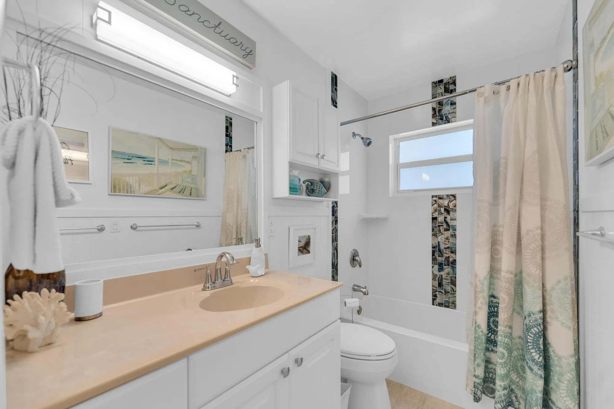 Property Slideshow image 24 of 45 | 2533 dudley dr e, West Palm Beach, FL, 33415