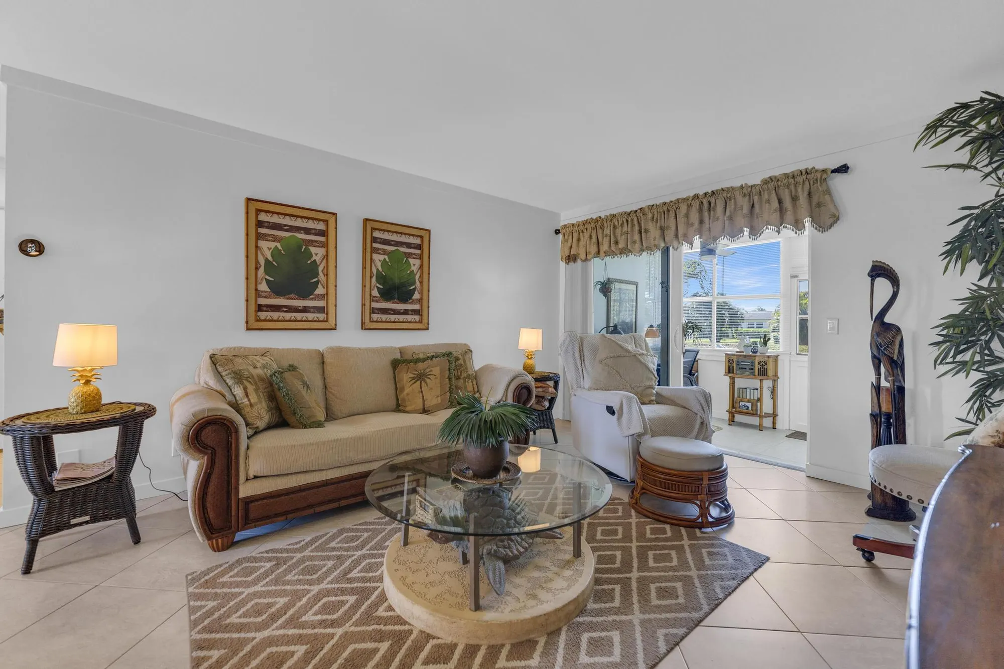 Property Slideshow image 11 of 45 | 2533 dudley dr e, West Palm Beach, FL, 33415