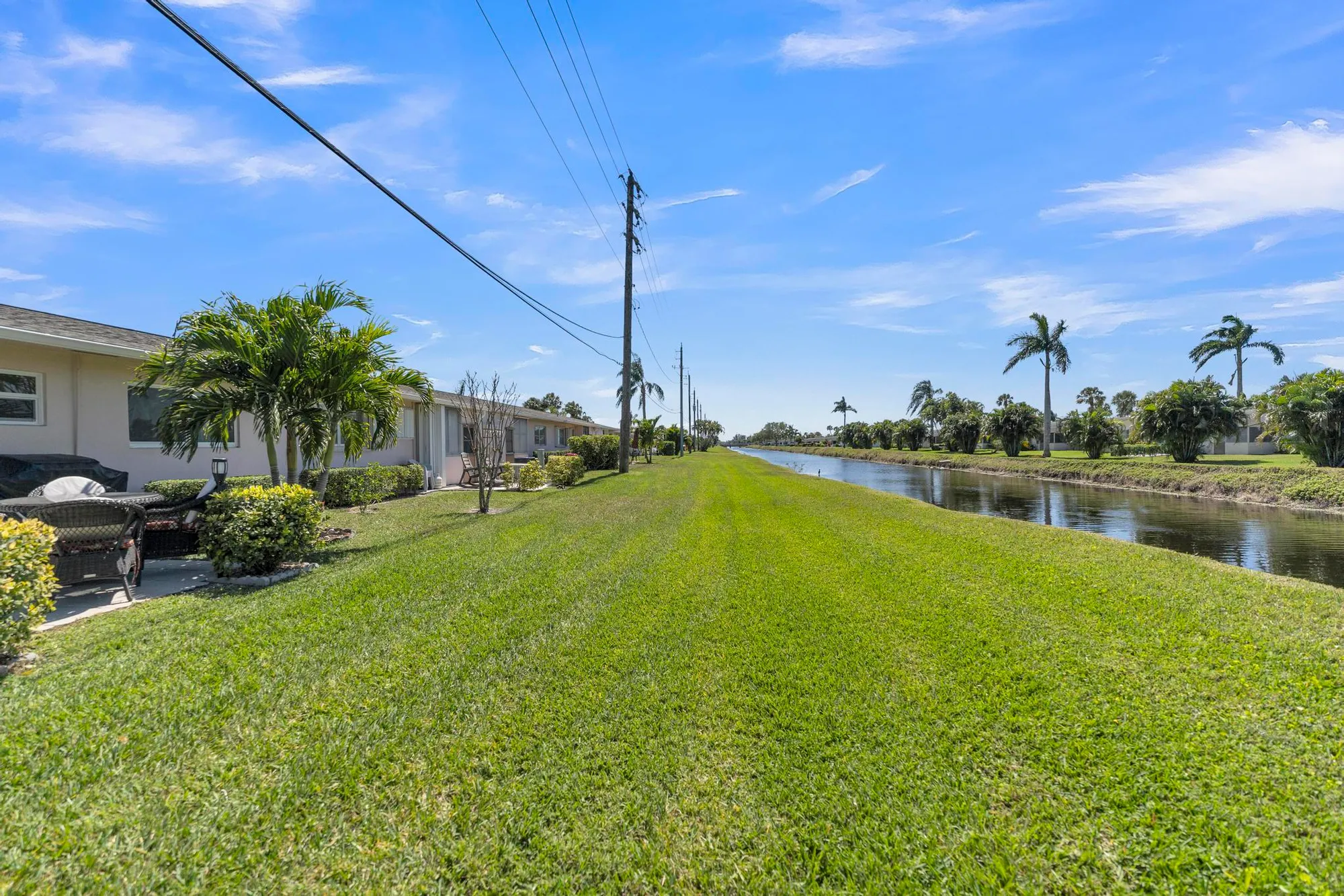 Property Slideshow image 36 of 45 | 2533 dudley dr e, West Palm Beach, FL, 33415