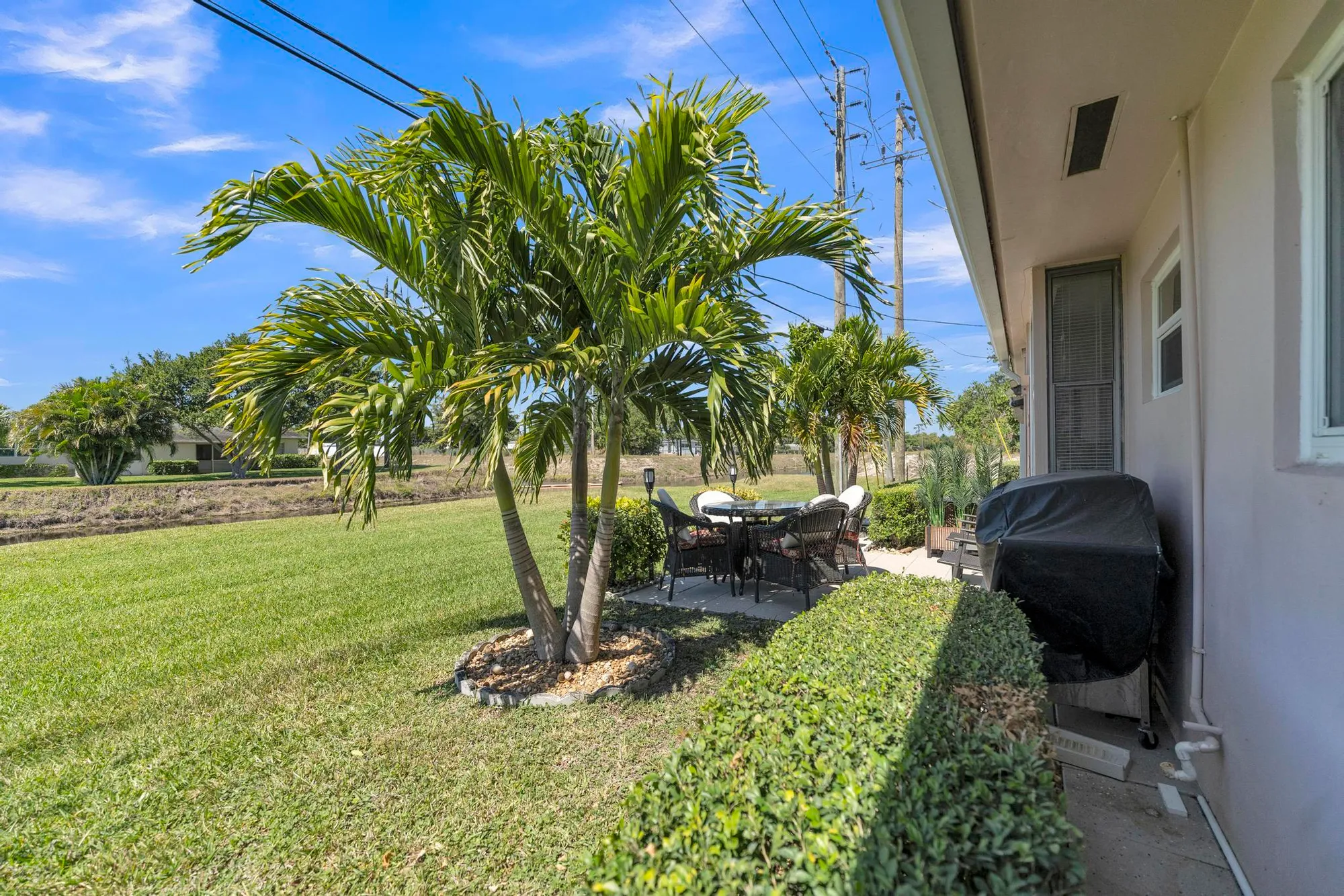 Property Slideshow image 34 of 45 | 2533 dudley dr e, West Palm Beach, FL, 33415