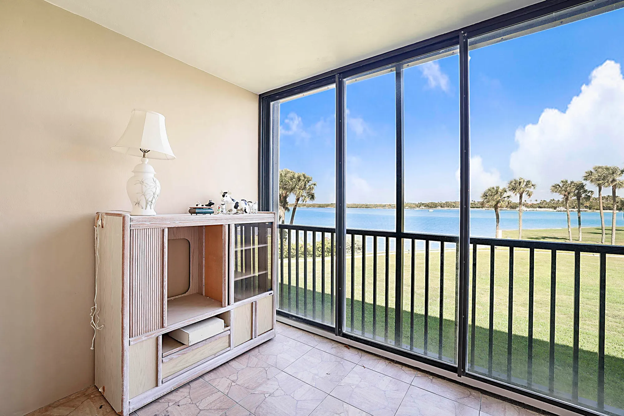 Property Slideshow image 25 of 40 | 300 intracoastal pl apt 203, Tequesta, FL, 33469