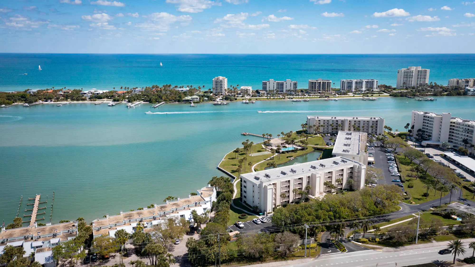 Property Slideshow image 30 of 40 | 300 intracoastal pl apt 203, Tequesta, FL, 33469