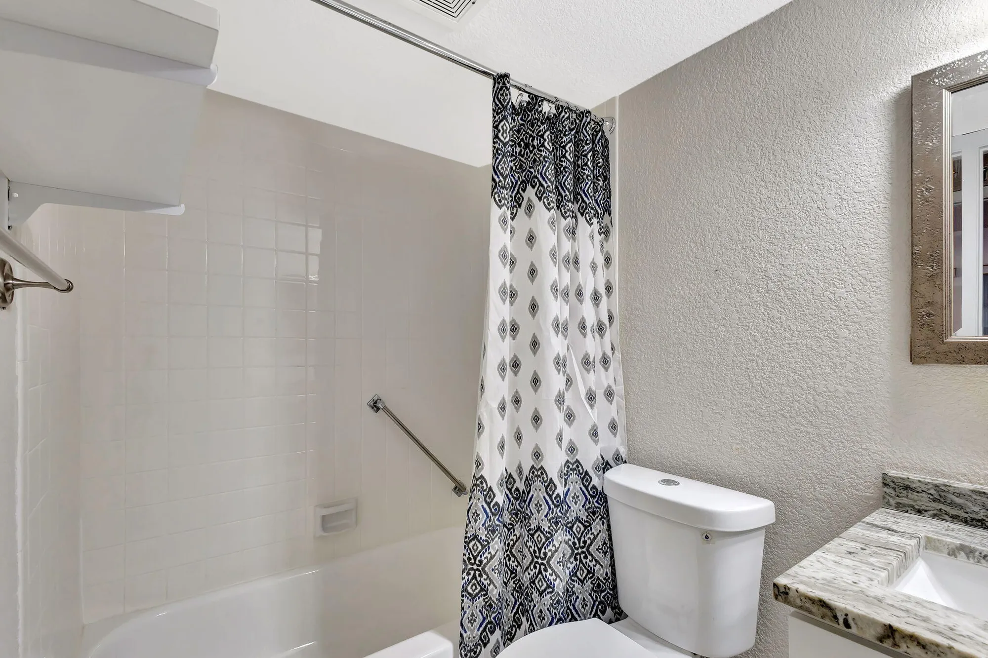 Property Slideshow image 17 of 36 | 4700 lucerne lakes blvd 206, Lake Worth, FL, 33467