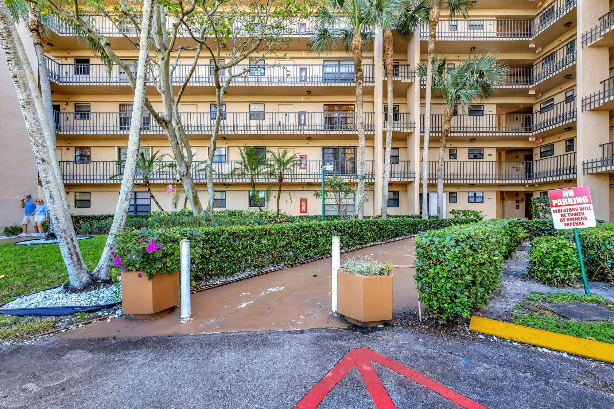 Property Slideshow image 35 of 36 | 4700 lucerne lakes blvd 206, Lake Worth, FL, 33467