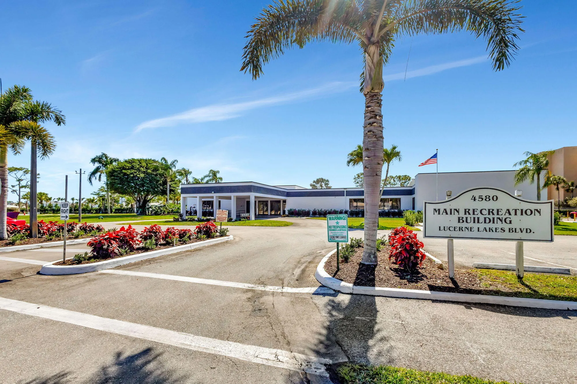 Property Slideshow image 30 of 36 | 4700 lucerne lakes blvd 206, Lake Worth, FL, 33467