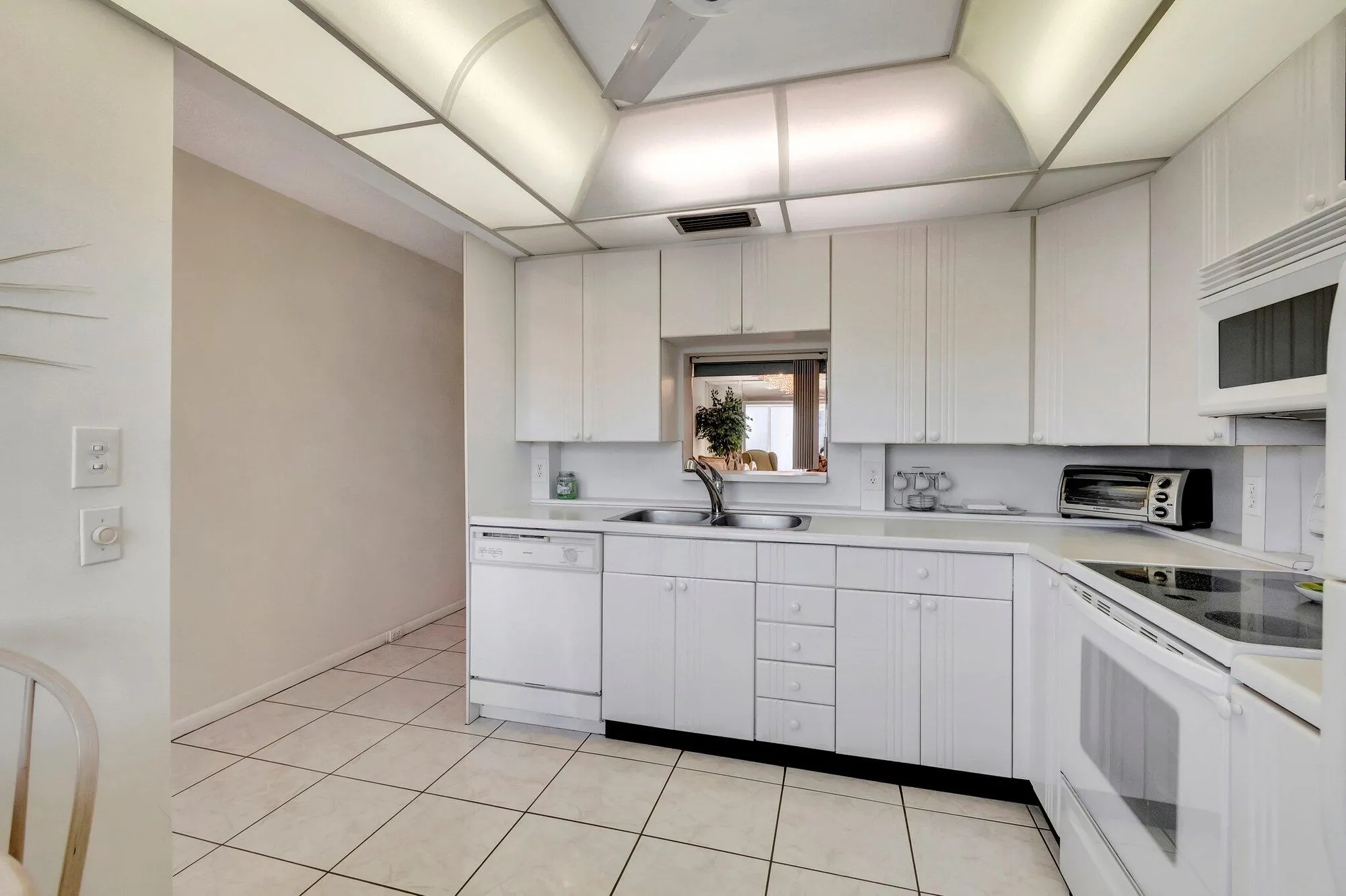 Property Slideshow image 23 of 116 | 2901 victoria cir f2, Coconut Creek, FL, 33066