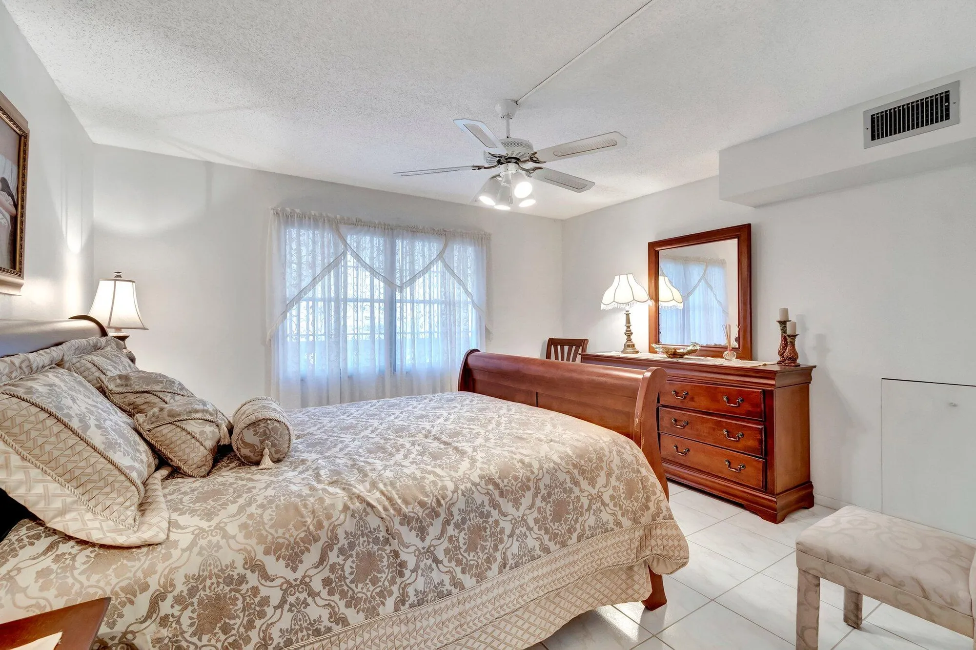 Property Slideshow image 35 of 116 | 2901 victoria cir f2, Coconut Creek, FL, 33066