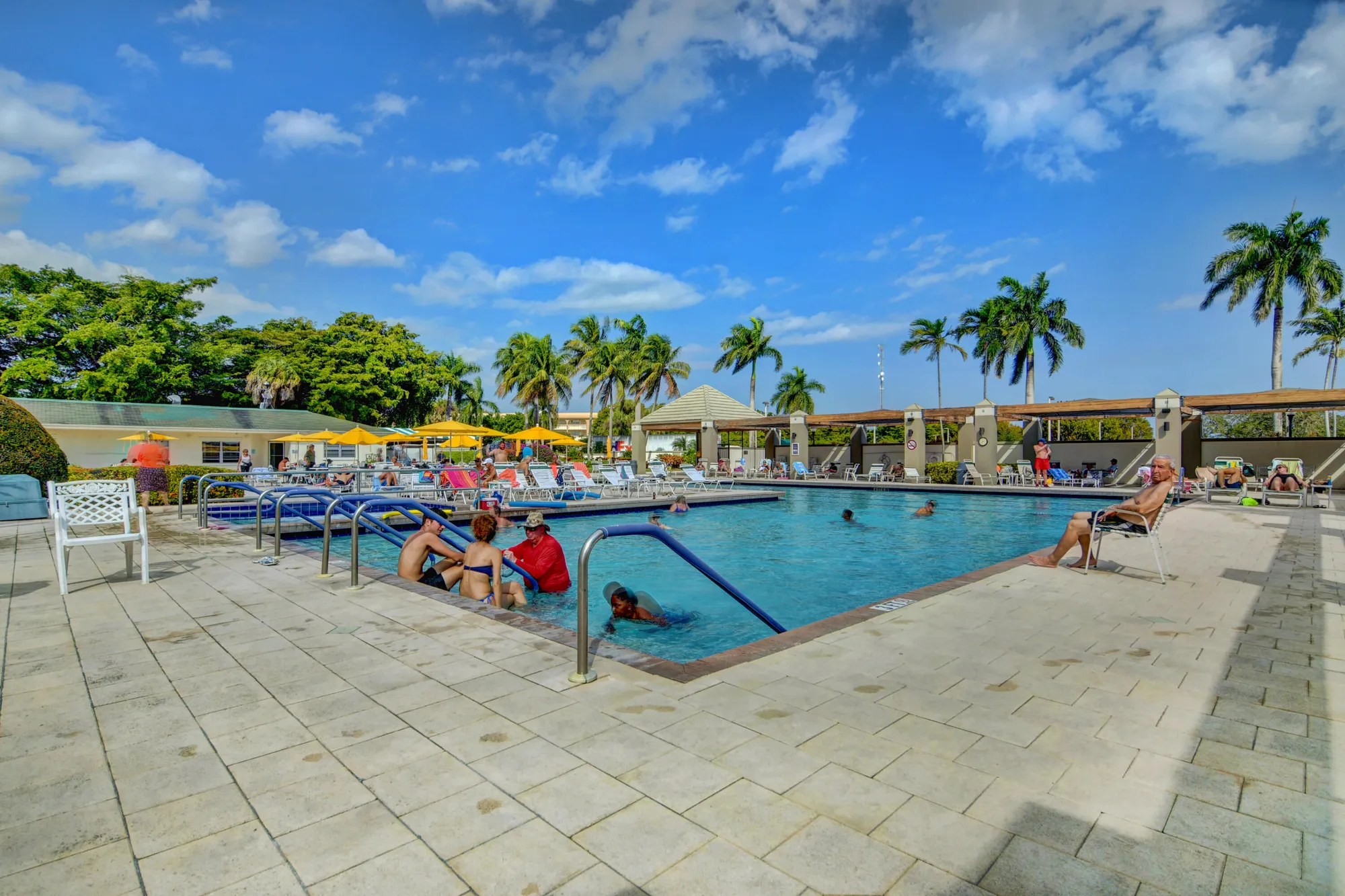 Property Slideshow image 95 of 116 | 2901 victoria cir f2, Coconut Creek, FL, 33066