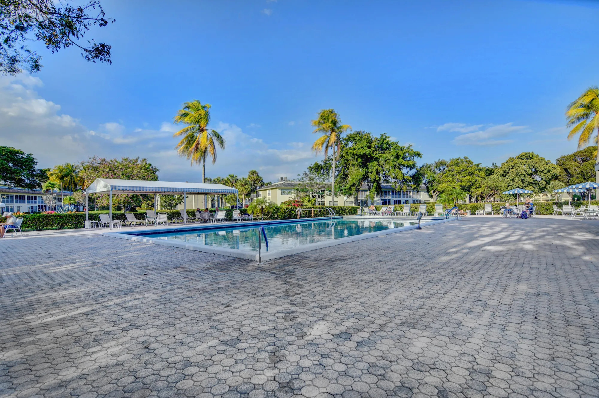 Property Slideshow image 110 of 116 | 2901 victoria cir f2, Coconut Creek, FL, 33066