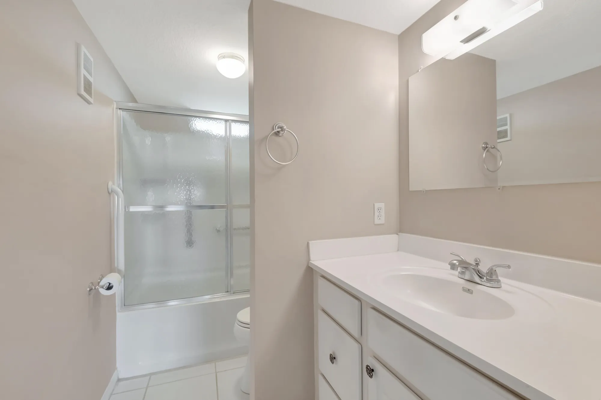Property Slideshow image 23 of 40 | 2515 ne 1st ct apt 412, Boynton Beach, FL, 33435