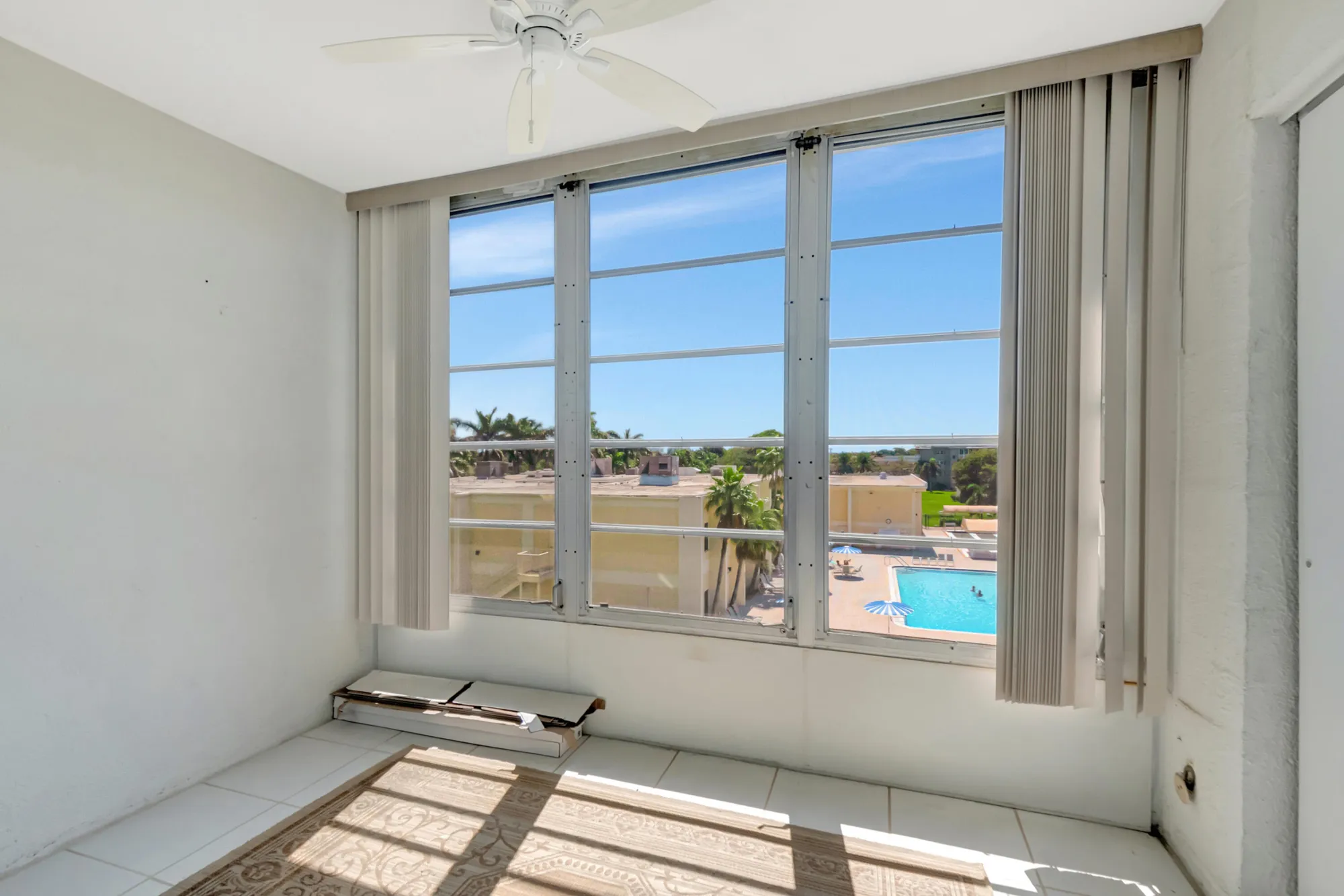 Property Slideshow image 24 of 40 | 2515 ne 1st ct apt 412, Boynton Beach, FL, 33435