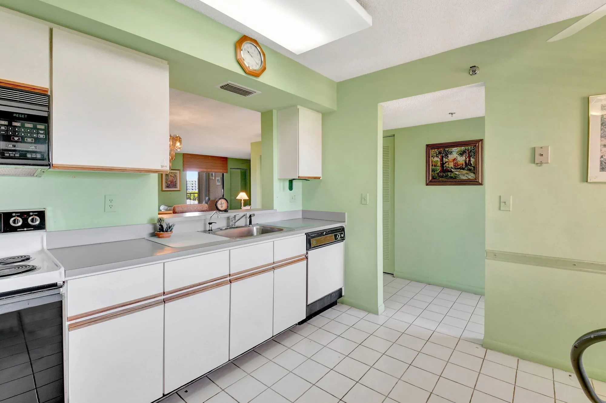 Property Slideshow image 8 of 74 | 7380 s oriole blvd 601, Delray Beach, FL, 33446