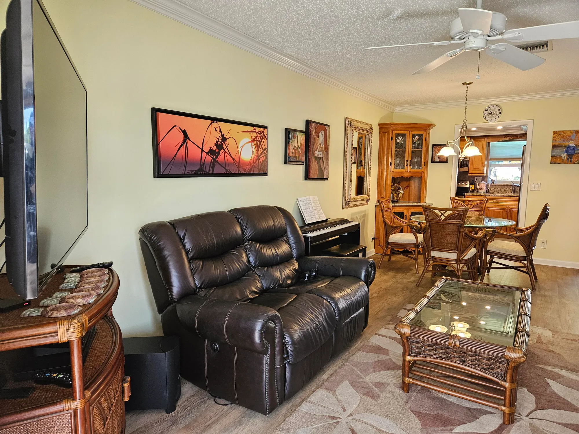 Property Slideshow image 13 of 42 | 2677 dudley dr w g, West Palm Beach, FL, 33415