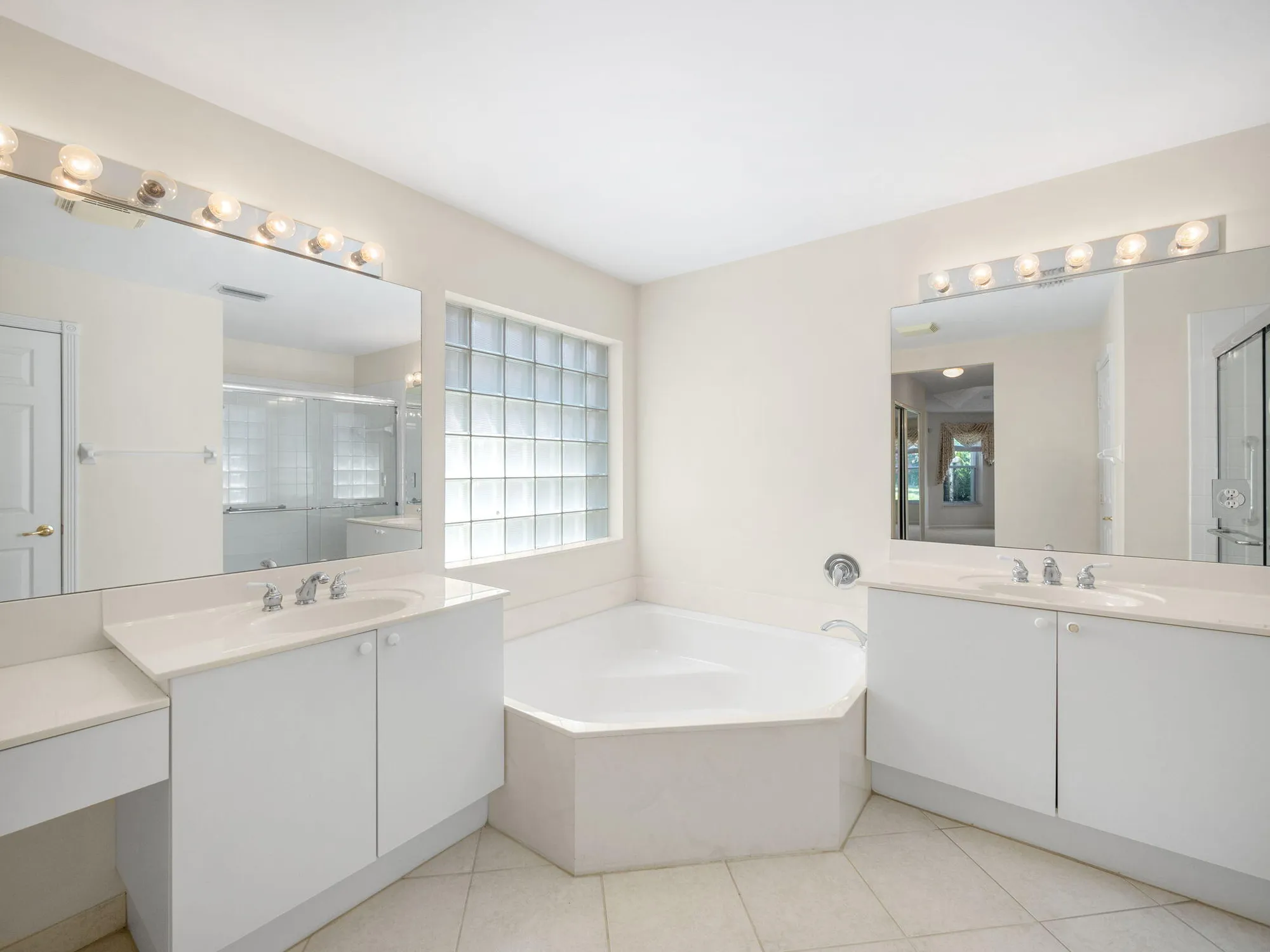 Property Slideshow image 20 of 42 | 7569 las cruces ct, Boynton Beach, FL, 33437