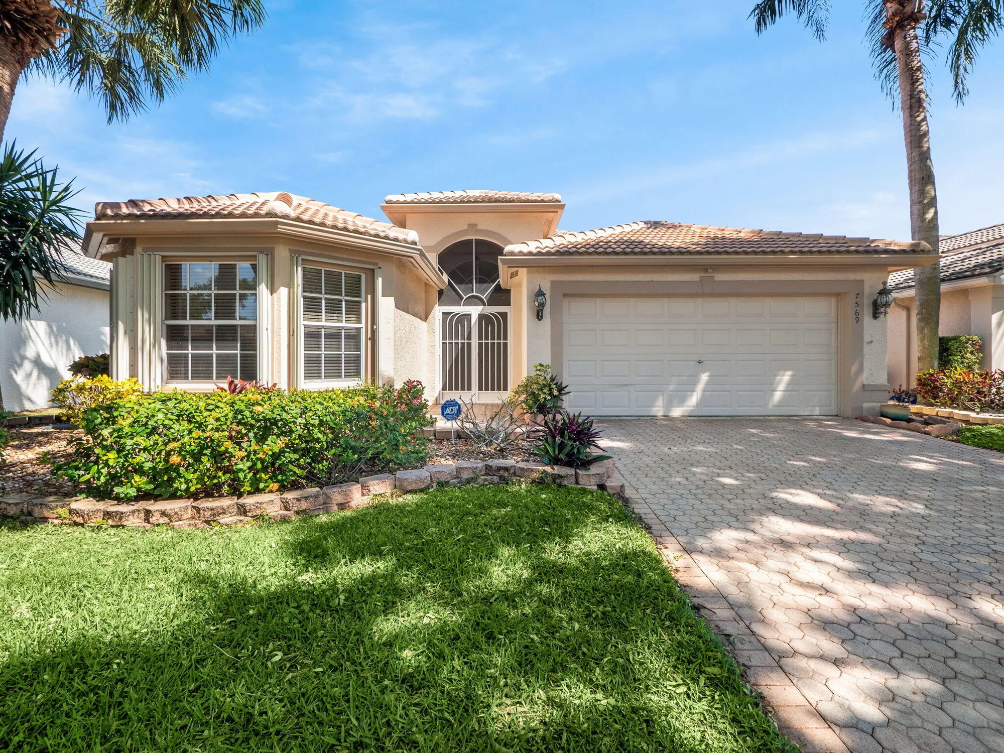 Property Slideshow image 2 of 42 | 7569 las cruces ct, Boynton Beach, FL, 33437