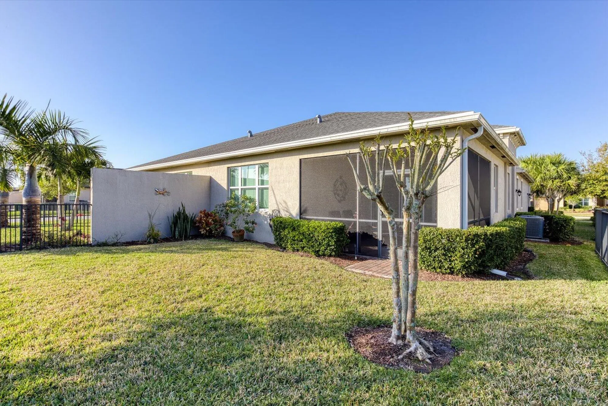 Property Slideshow image 23 of 38 | 12802 sw lake fern cir, Port Saint Lucie, FL, 34987