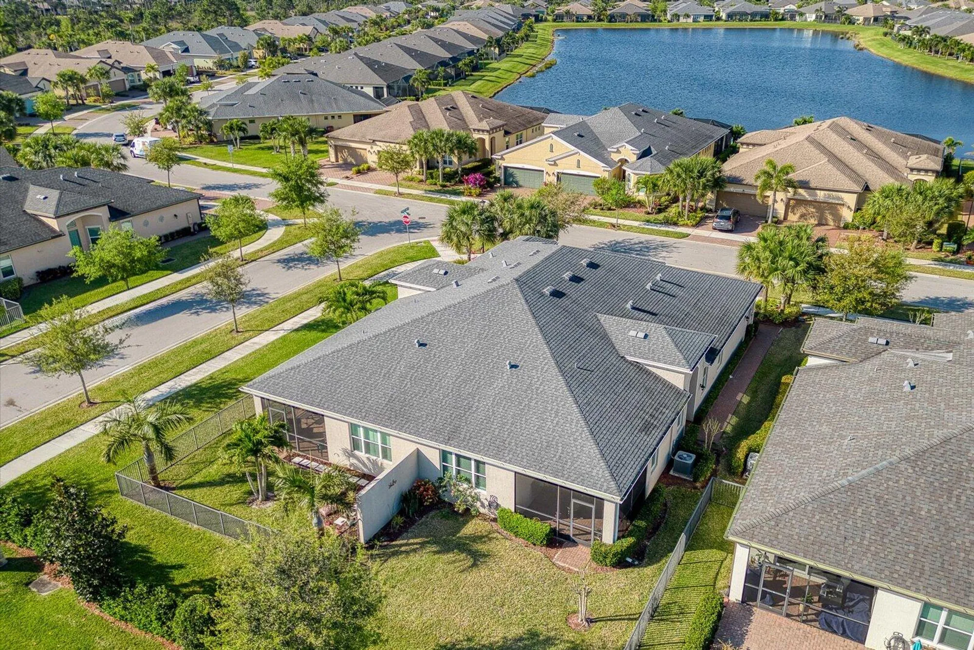 Property Slideshow image 25 of 38 | 12802 sw lake fern cir, Port Saint Lucie, FL, 34987