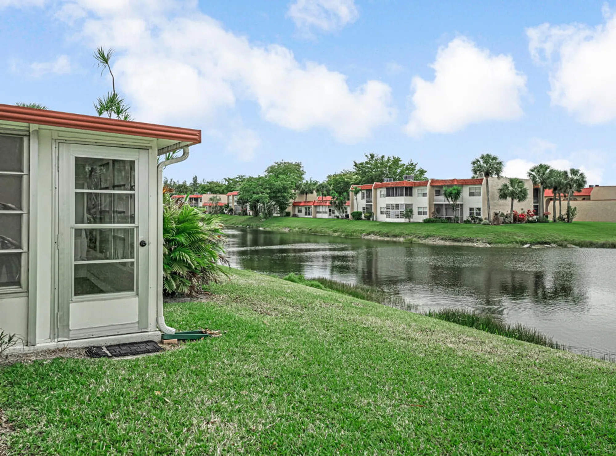 Property Slideshow image 20 of 31 | 104 lake barbara dr, West Palm Beach, FL, 33411