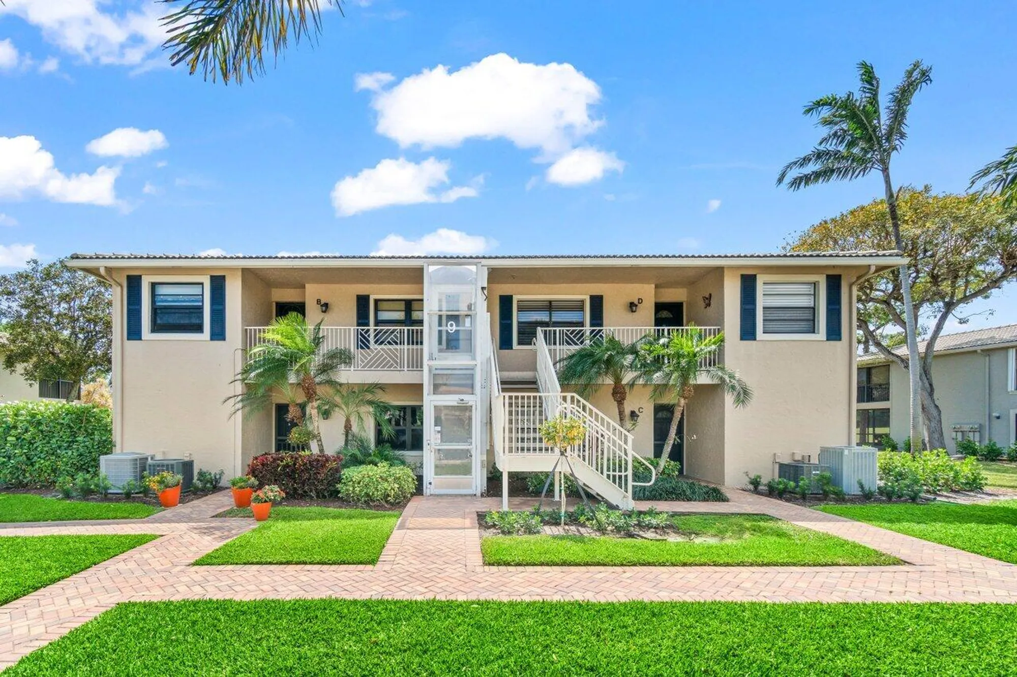 Property Slideshow image 1 of 61 | 9 stratford dr d, Boynton Beach, FL, 33436