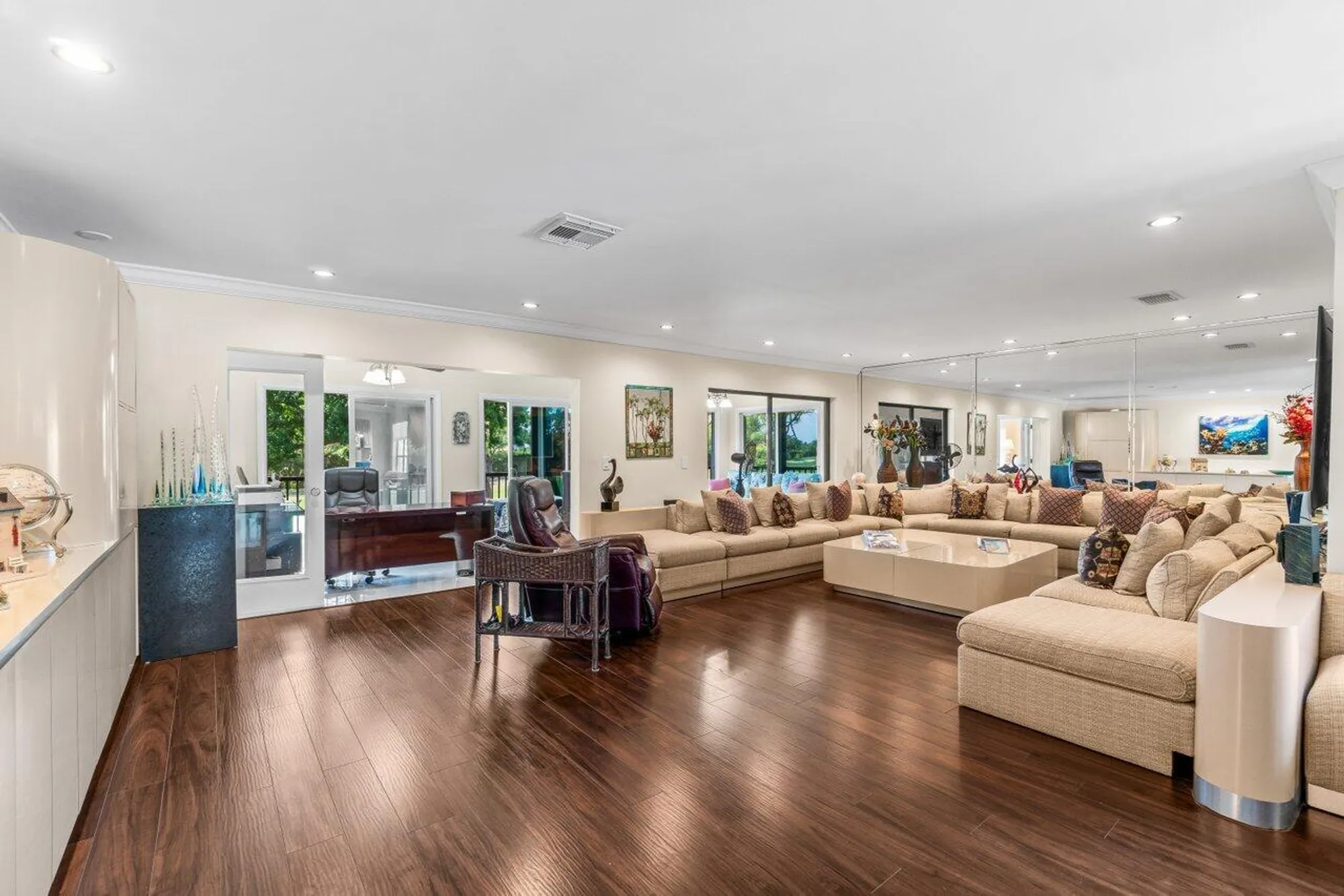 Property Slideshow image 5 of 61 | 9 stratford dr d, Boynton Beach, FL, 33436