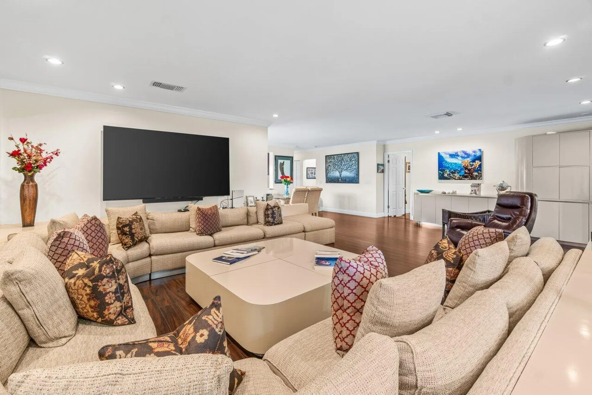 Property Slideshow image 9 of 61 | 9 stratford dr d, Boynton Beach, FL, 33436