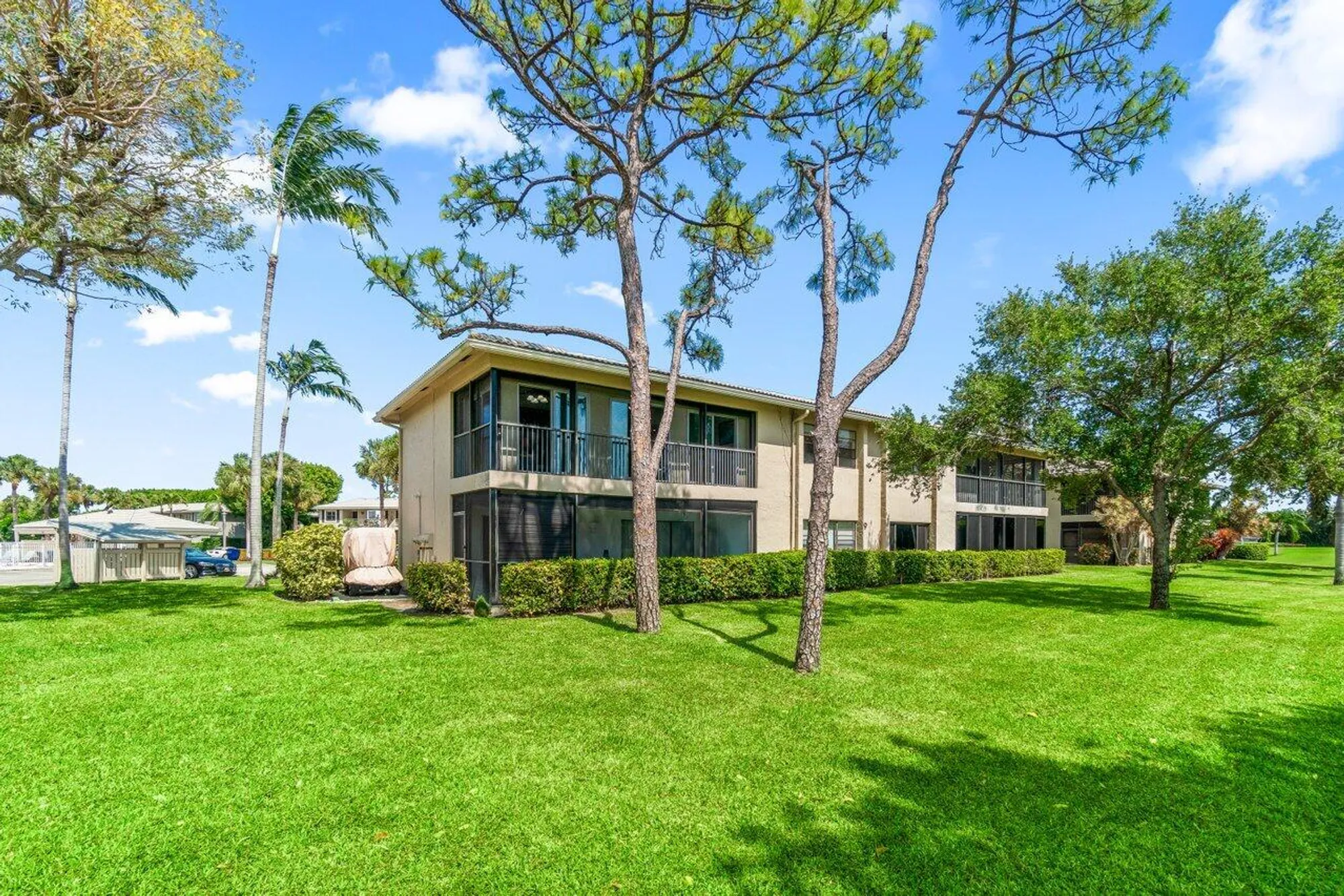 Property Slideshow image 31 of 61 | 9 stratford dr d, Boynton Beach, FL, 33436