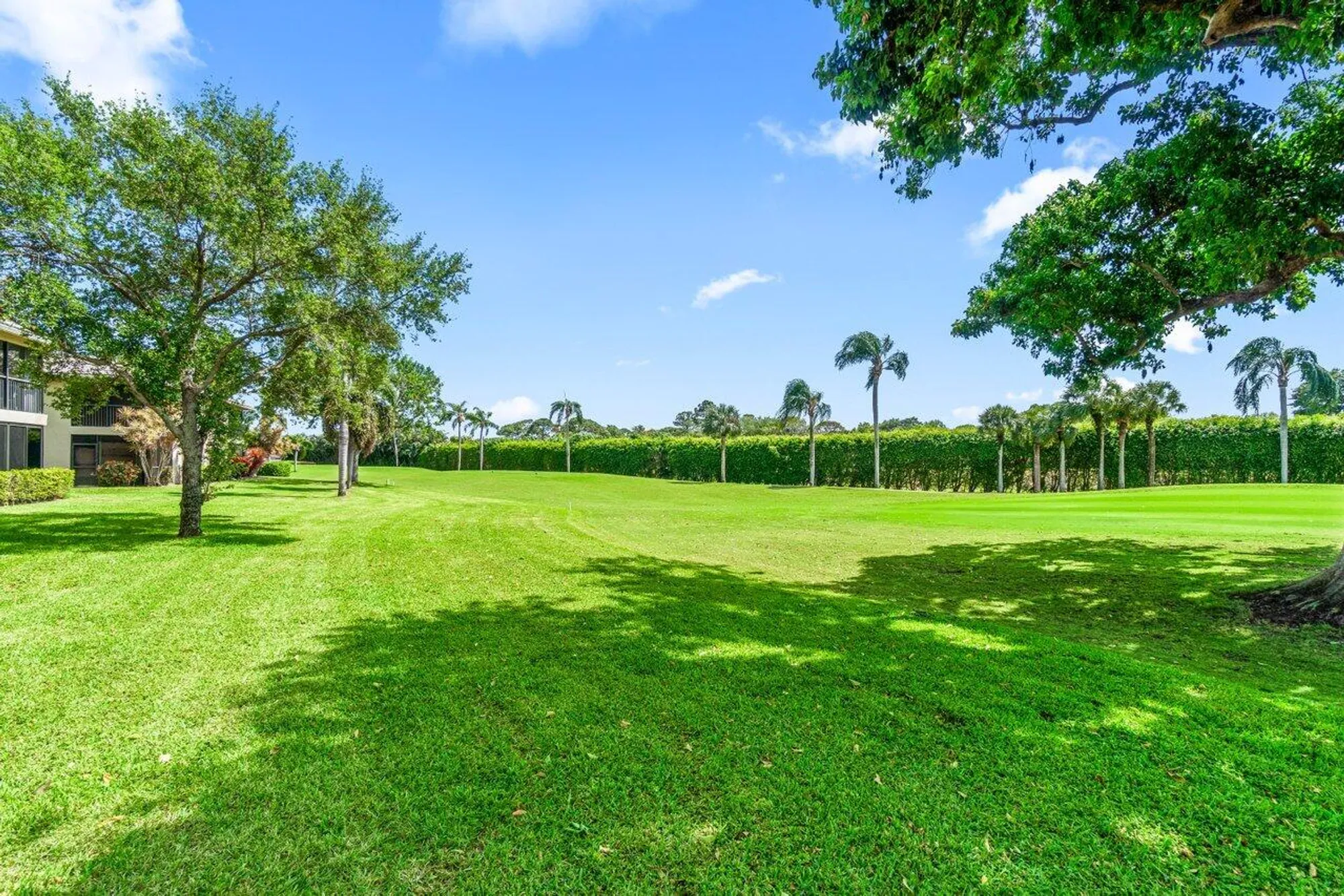 Property Slideshow image 33 of 61 | 9 stratford dr d, Boynton Beach, FL, 33436