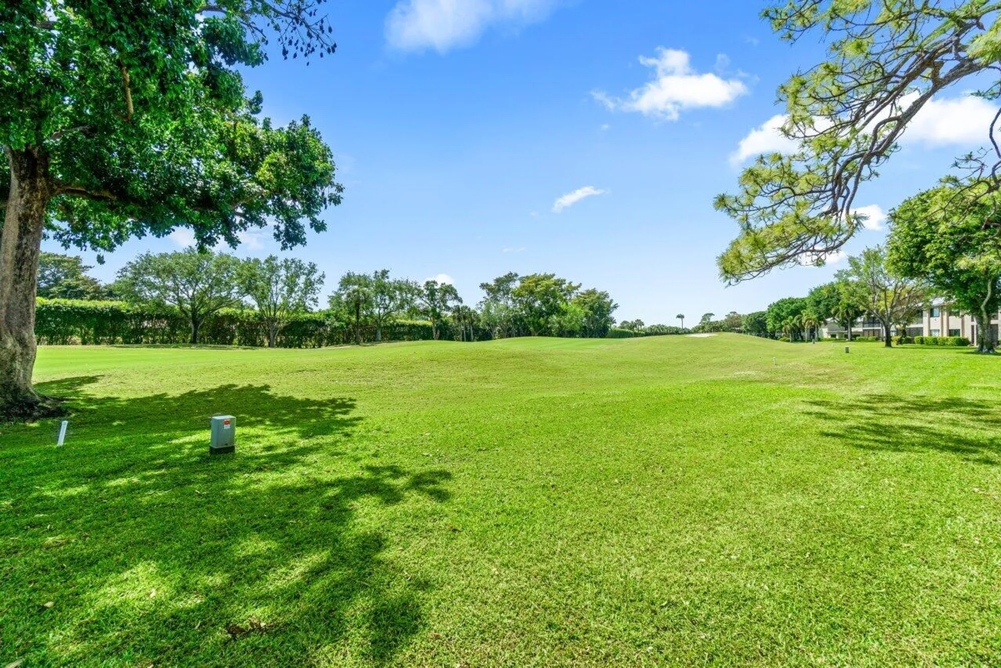Property Slideshow image 32 of 61 | 9 stratford dr d, Boynton Beach, FL, 33436