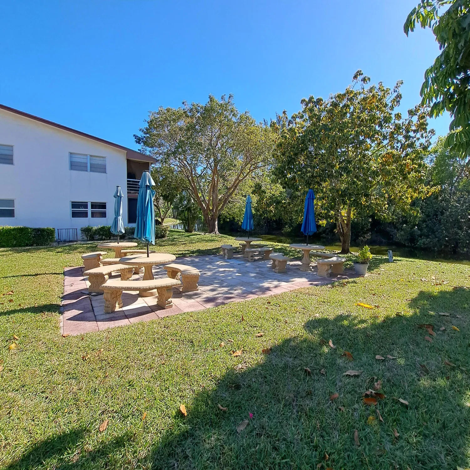 Property Slideshow image 19 of 25 | 50 windsor c, West Palm Beach, FL, 33417