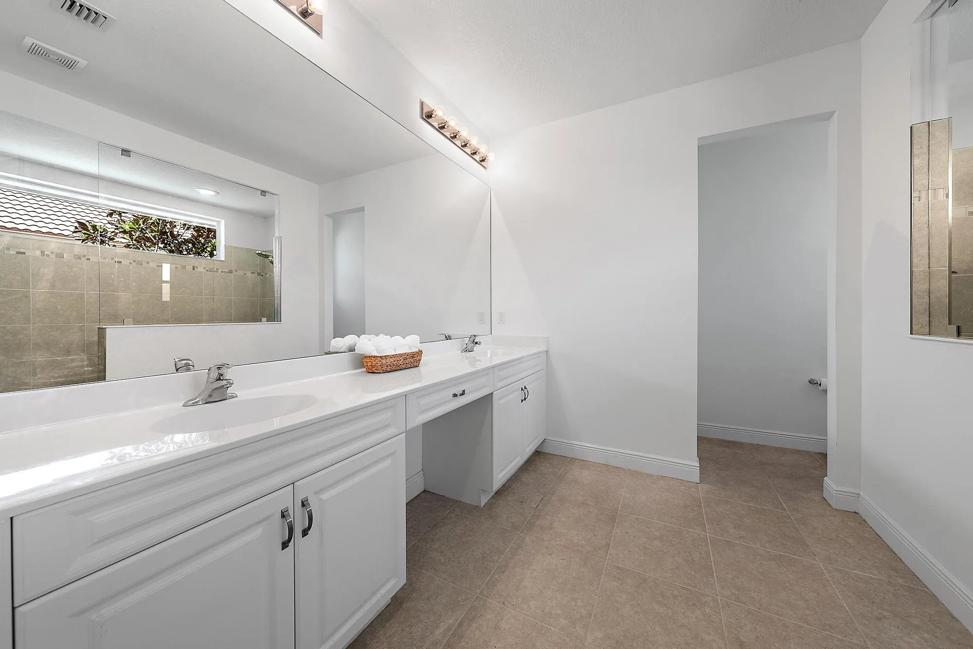 Property Slideshow image 15 of 30 | 2664 conifer dr, Fort Pierce, FL, 34951