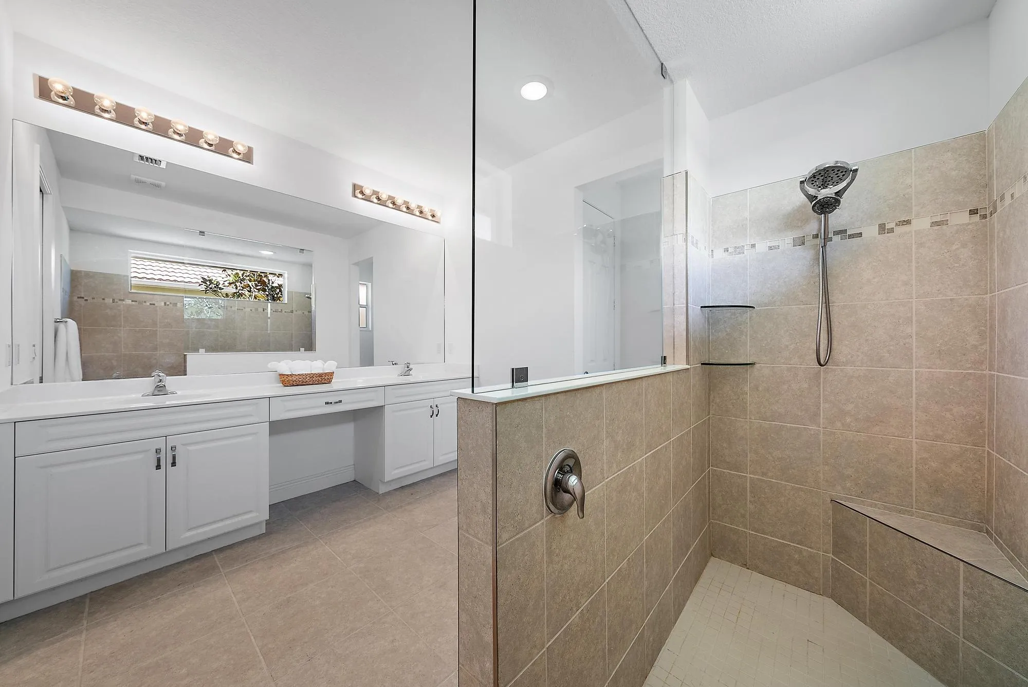 Property Slideshow image 14 of 30 | 2664 conifer dr, Fort Pierce, FL, 34951