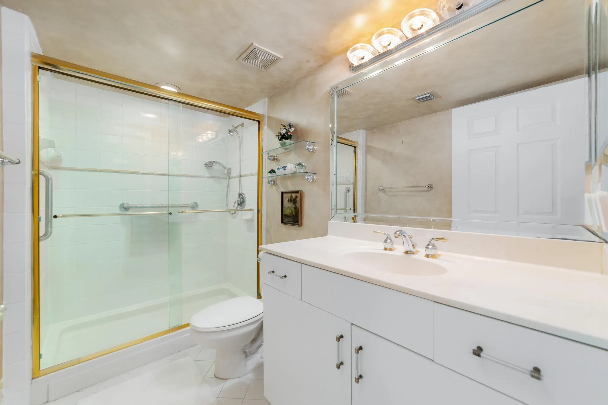 Property Slideshow image 14 of 26 | 12560 majesty cir apt 208, Boynton Beach, FL, 33437