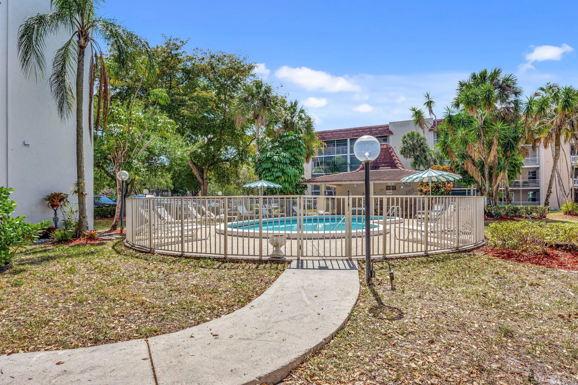 Property Slideshow image 18 of 18 | 3551 inverrary dr 212, Lauderhill, FL, 33319