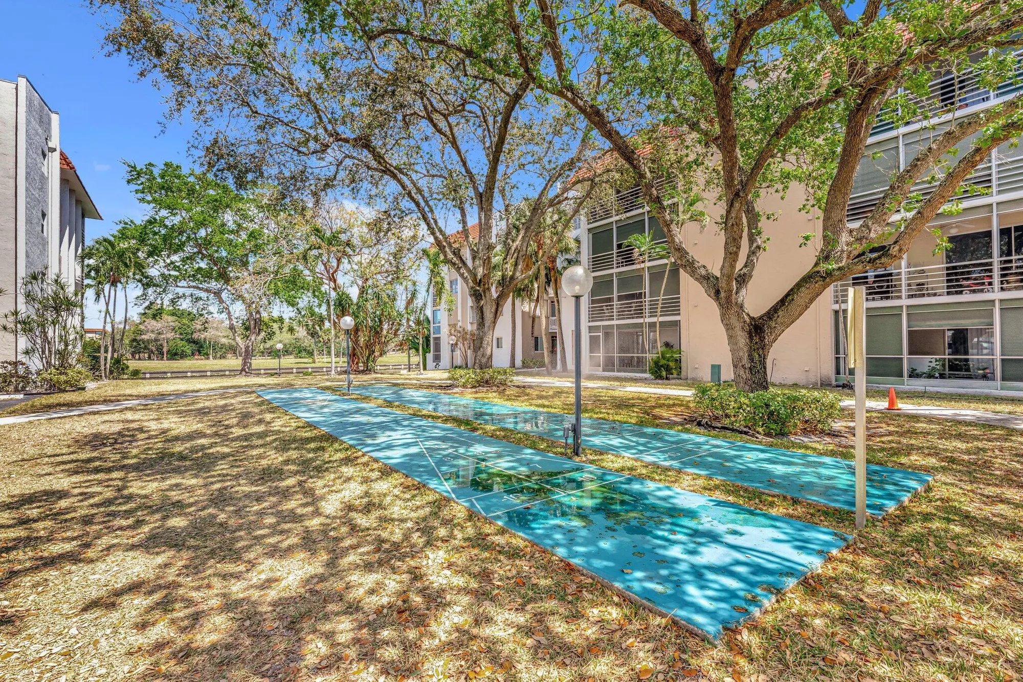 Property Slideshow image 17 of 18 | 3551 inverrary dr 212, Lauderhill, FL, 33319