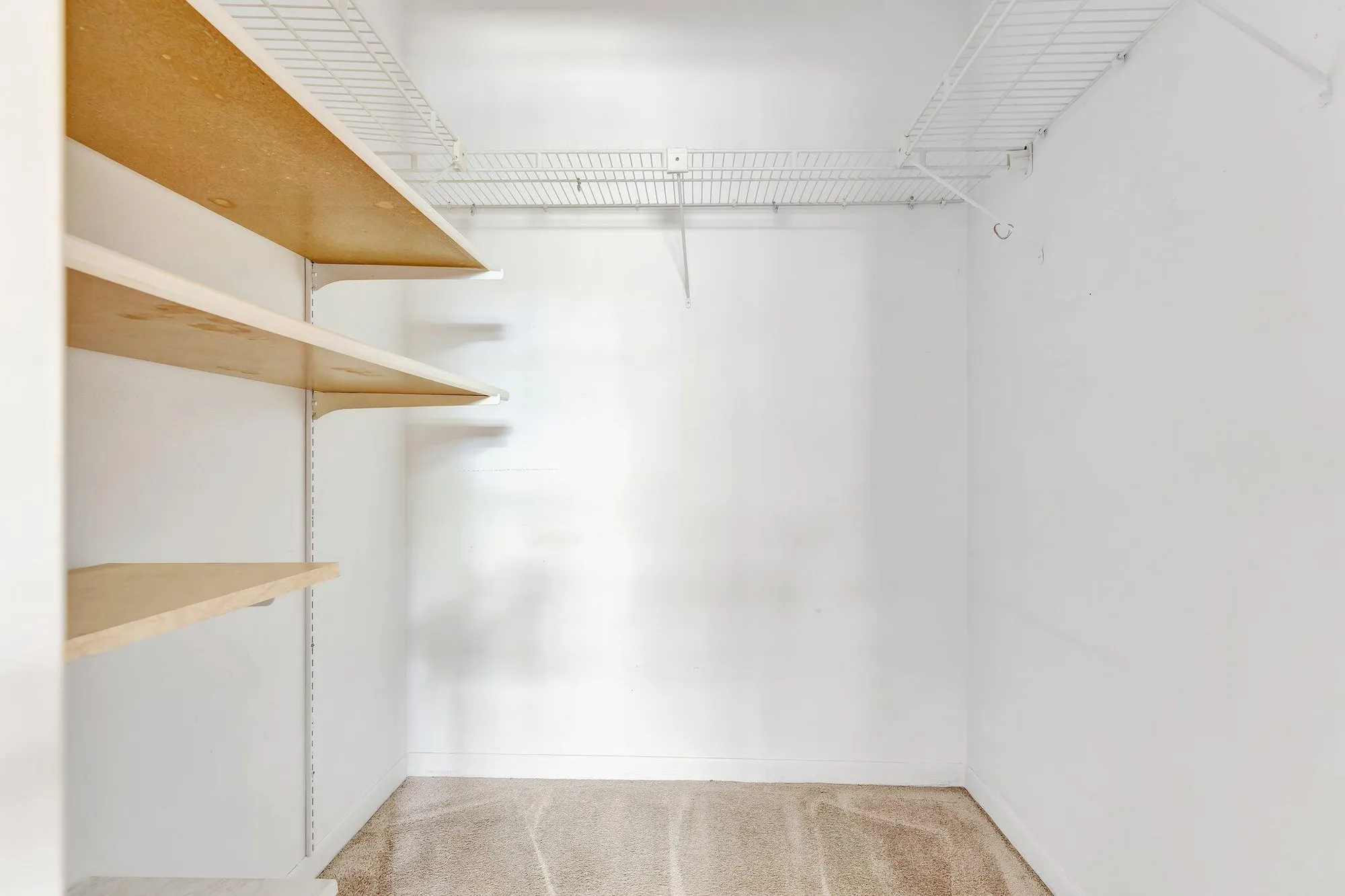 Property Slideshow image 13 of 18 | 3551 inverrary dr 212, Lauderhill, FL, 33319