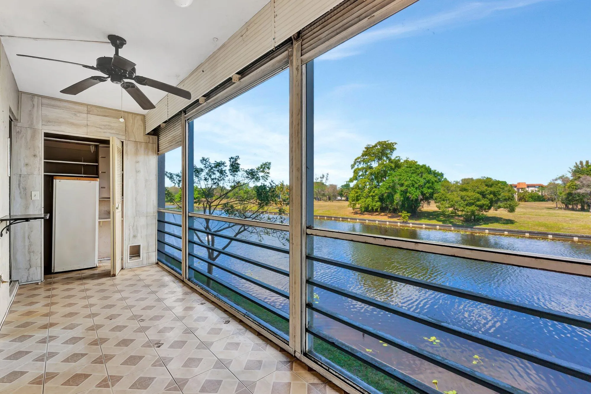 Property Slideshow image 16 of 18 | 3551 inverrary dr 212, Lauderhill, FL, 33319
