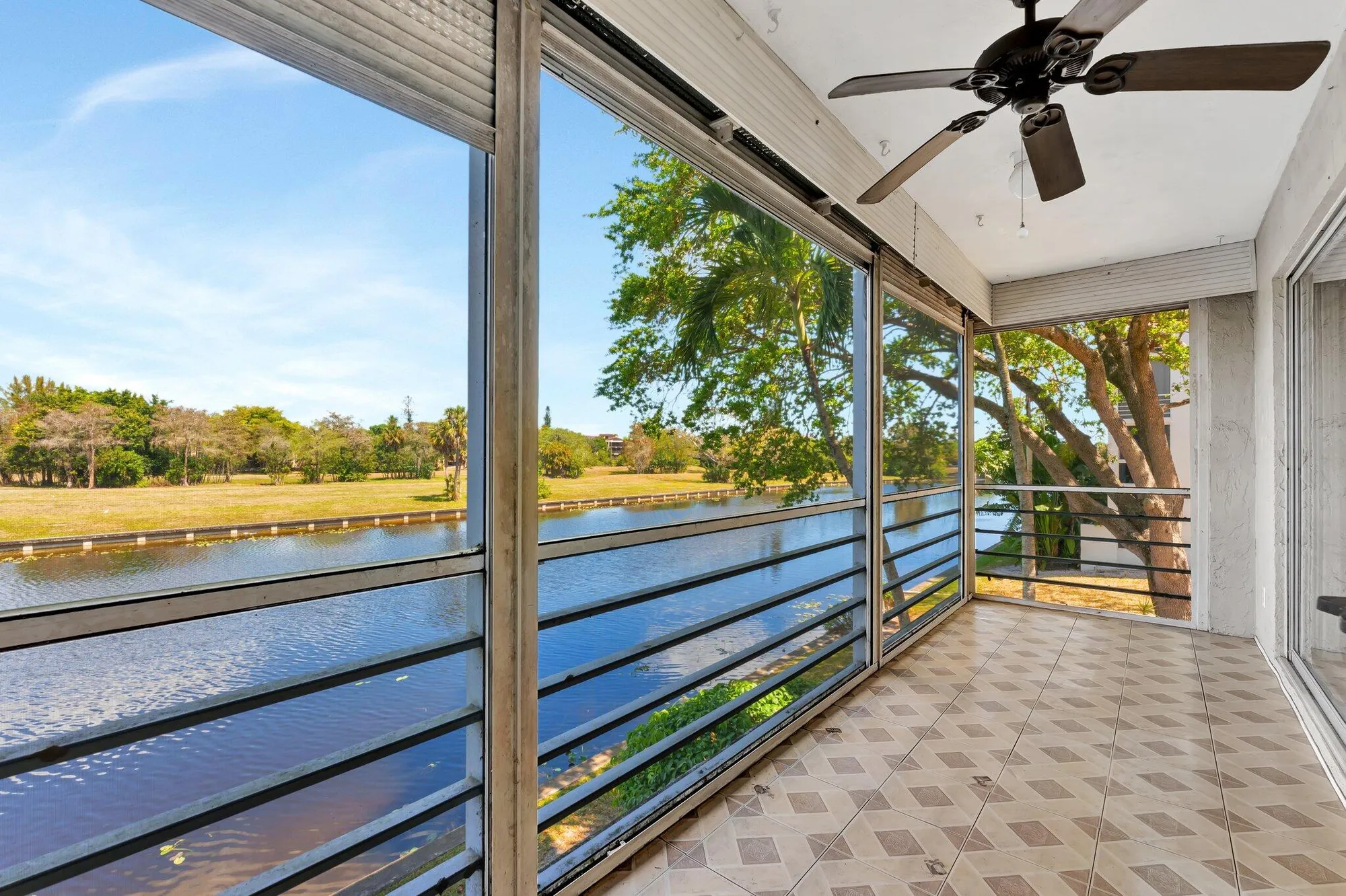 Property Slideshow image 15 of 18 | 3551 inverrary dr 212, Lauderhill, FL, 33319