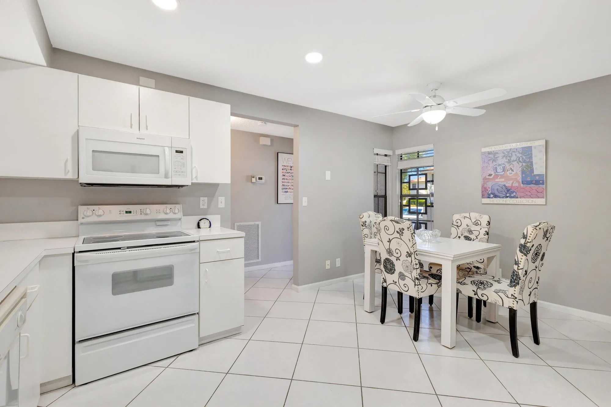 Property Slideshow image 6 of 43 | 9680 sills dr 102, Boynton Beach, FL, 33437