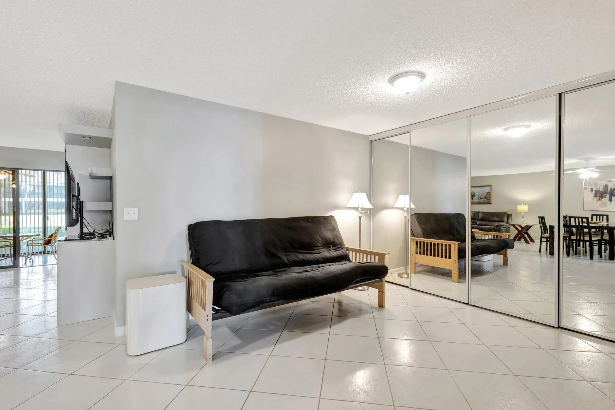 Property Slideshow image 10 of 43 | 9680 sills dr 102, Boynton Beach, FL, 33437