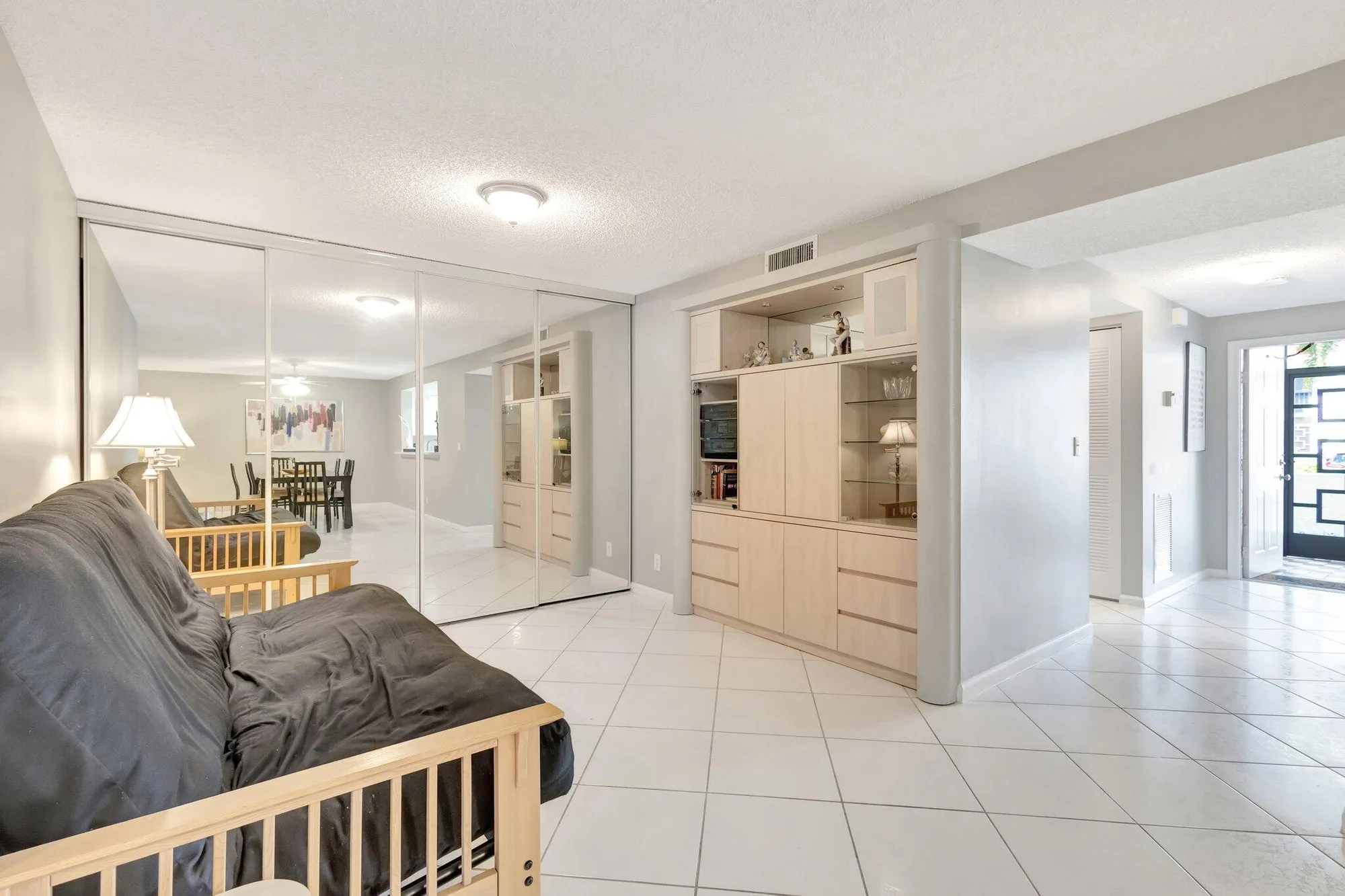 Property Slideshow image 12 of 43 | 9680 sills dr 102, Boynton Beach, FL, 33437